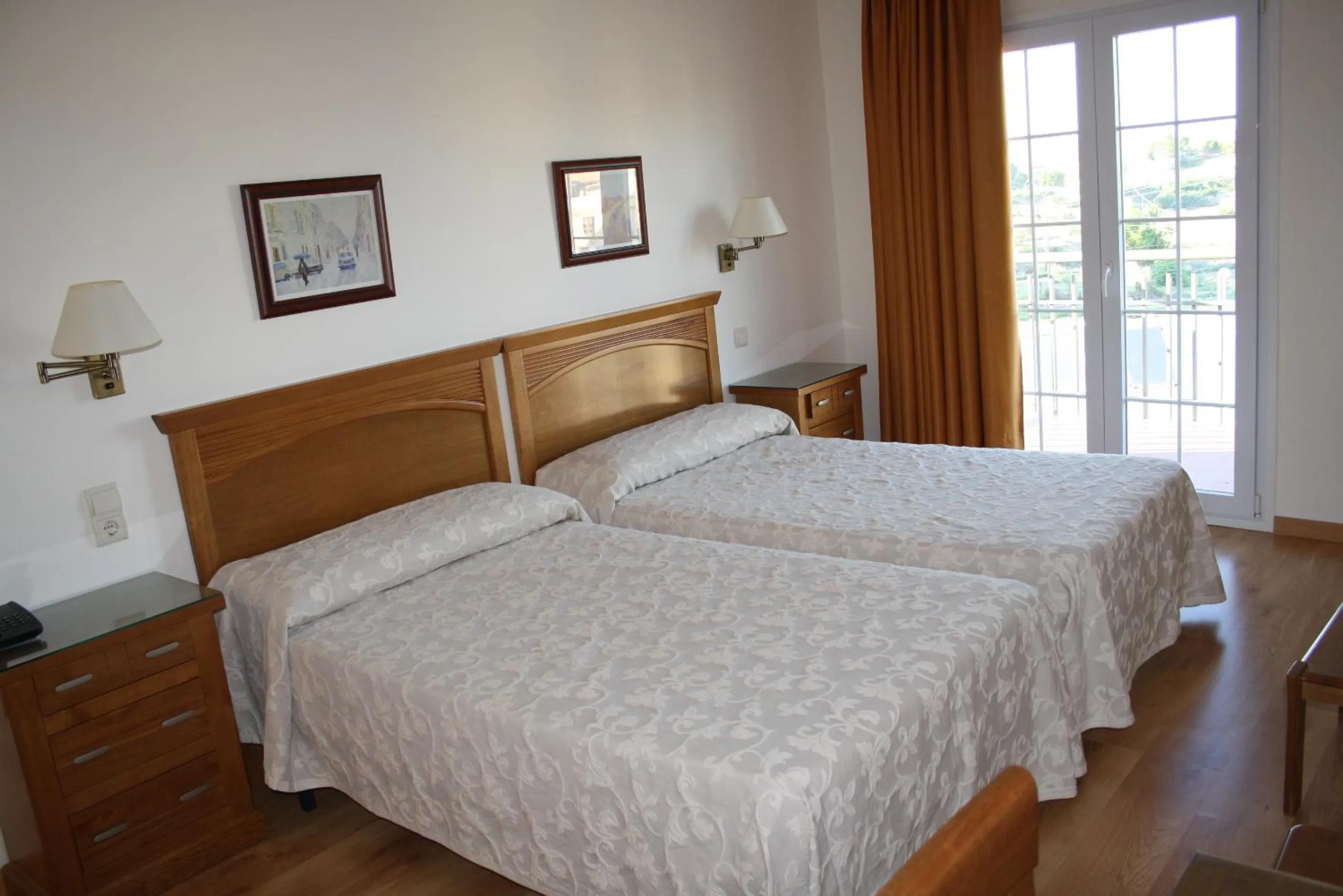 Bed in Hotel Mar de Aragón