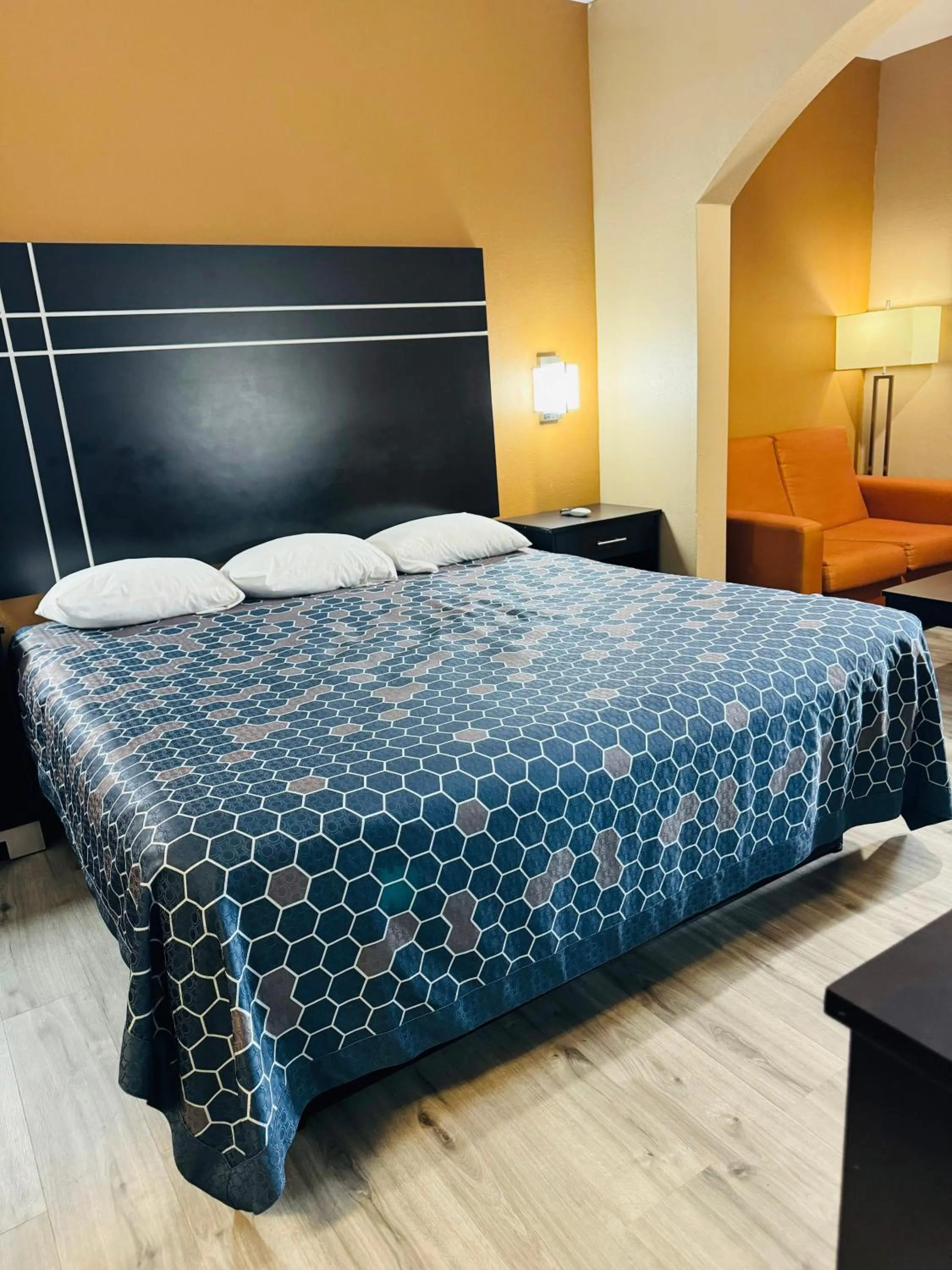 Bed in Executive Inn & Suites