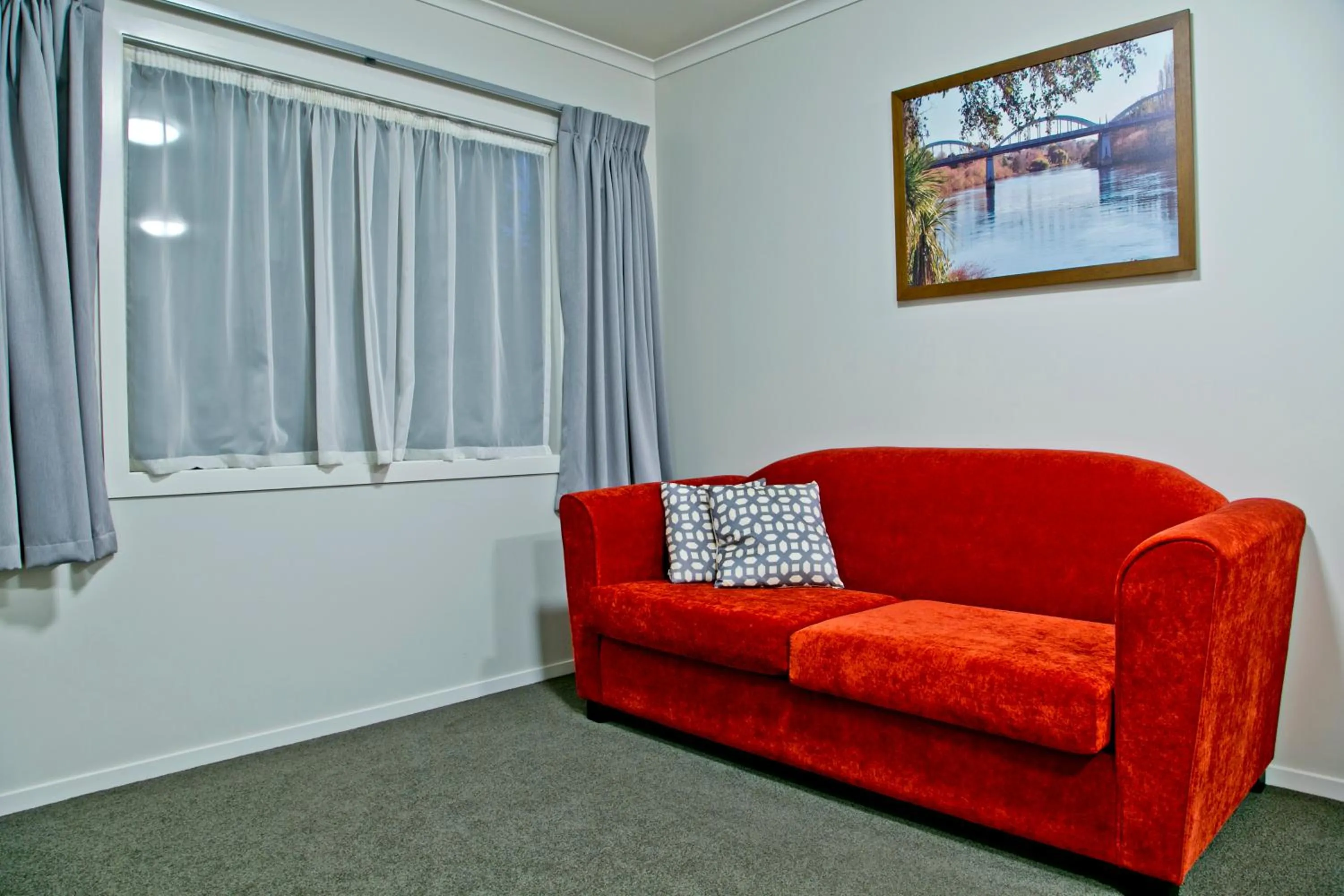 Seating area in Brooklyn Motor Lodge
