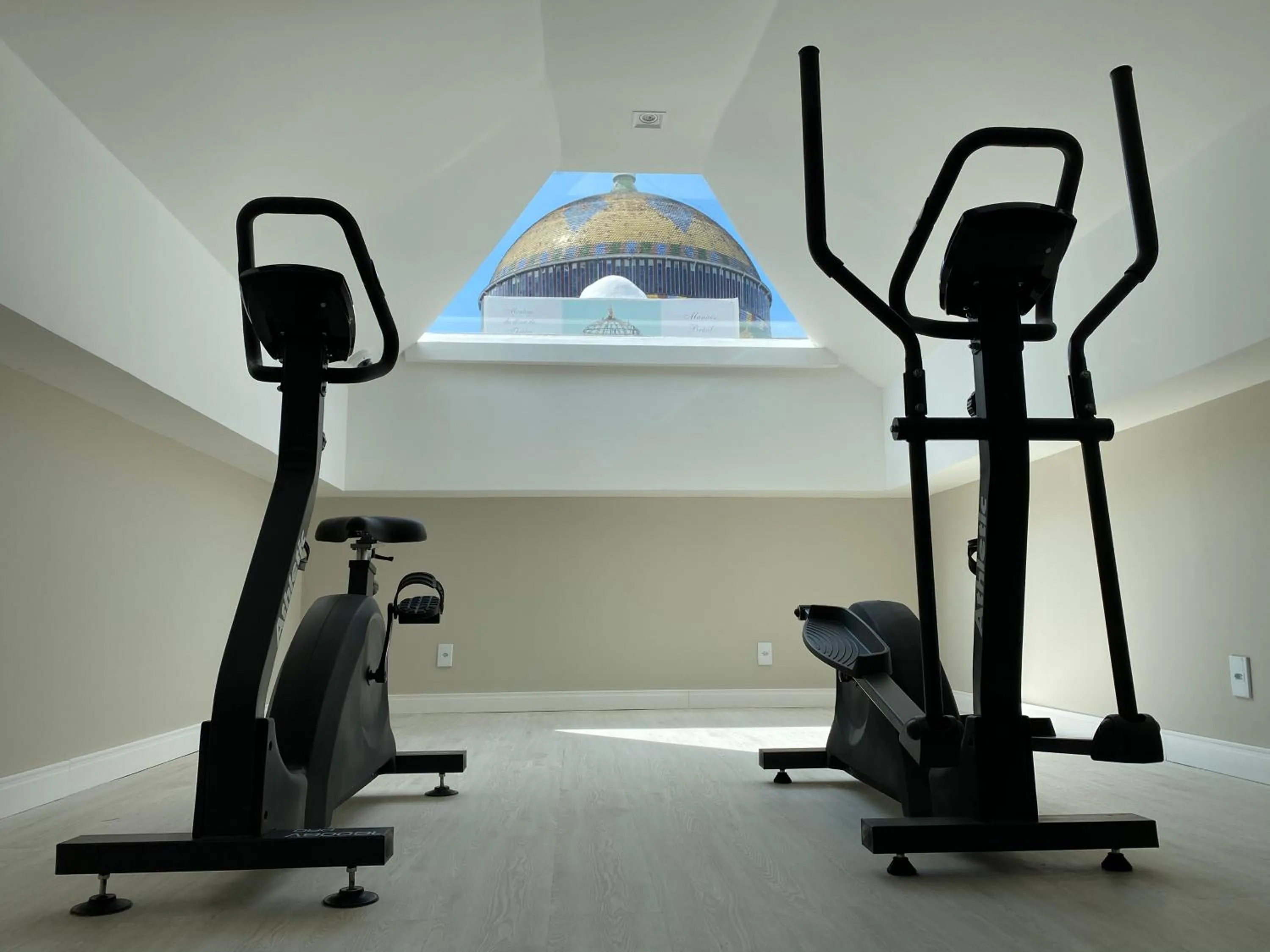 Fitness centre/facilities in Juma Ópera Boutique Hotel & Spa