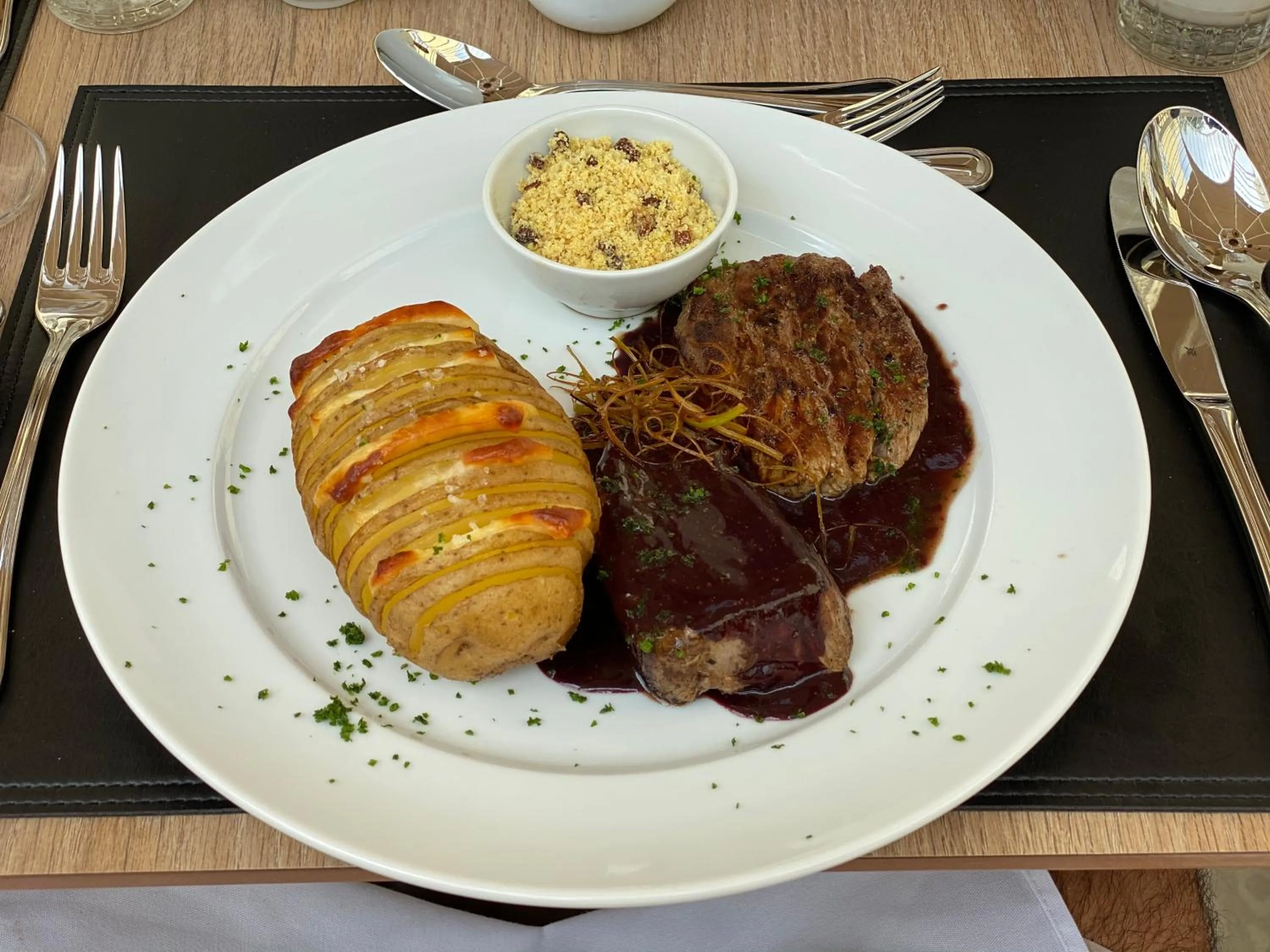 Restaurant/places to eat in Juma Ópera Boutique Hotel & Spa