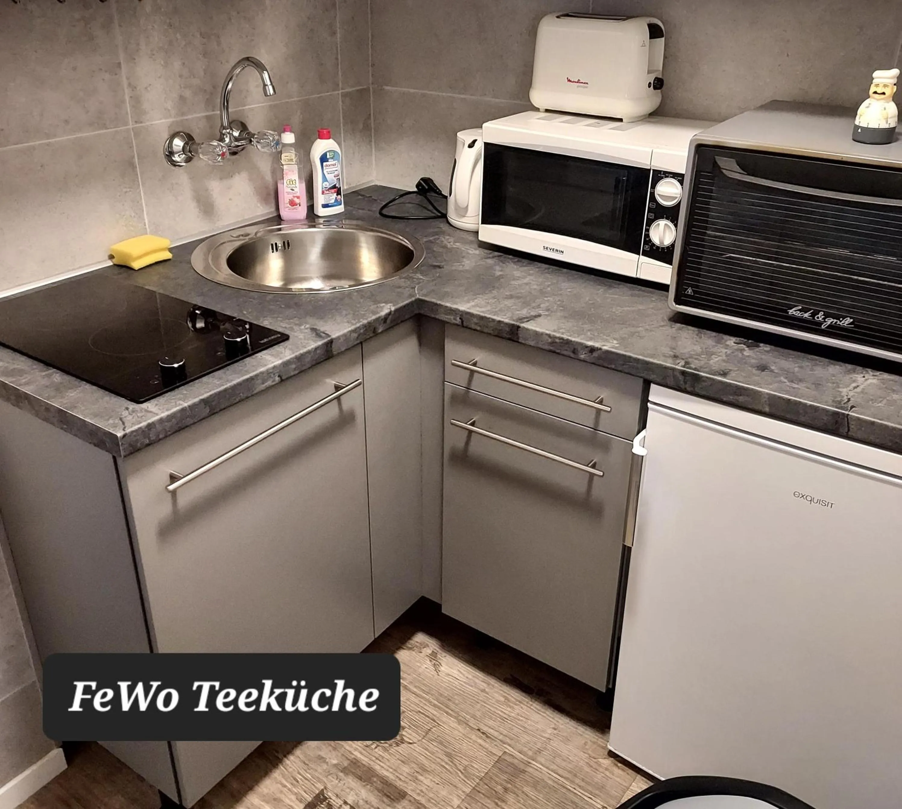 Kitchen or kitchenette in Landgasthof "Hotel zum Norden"