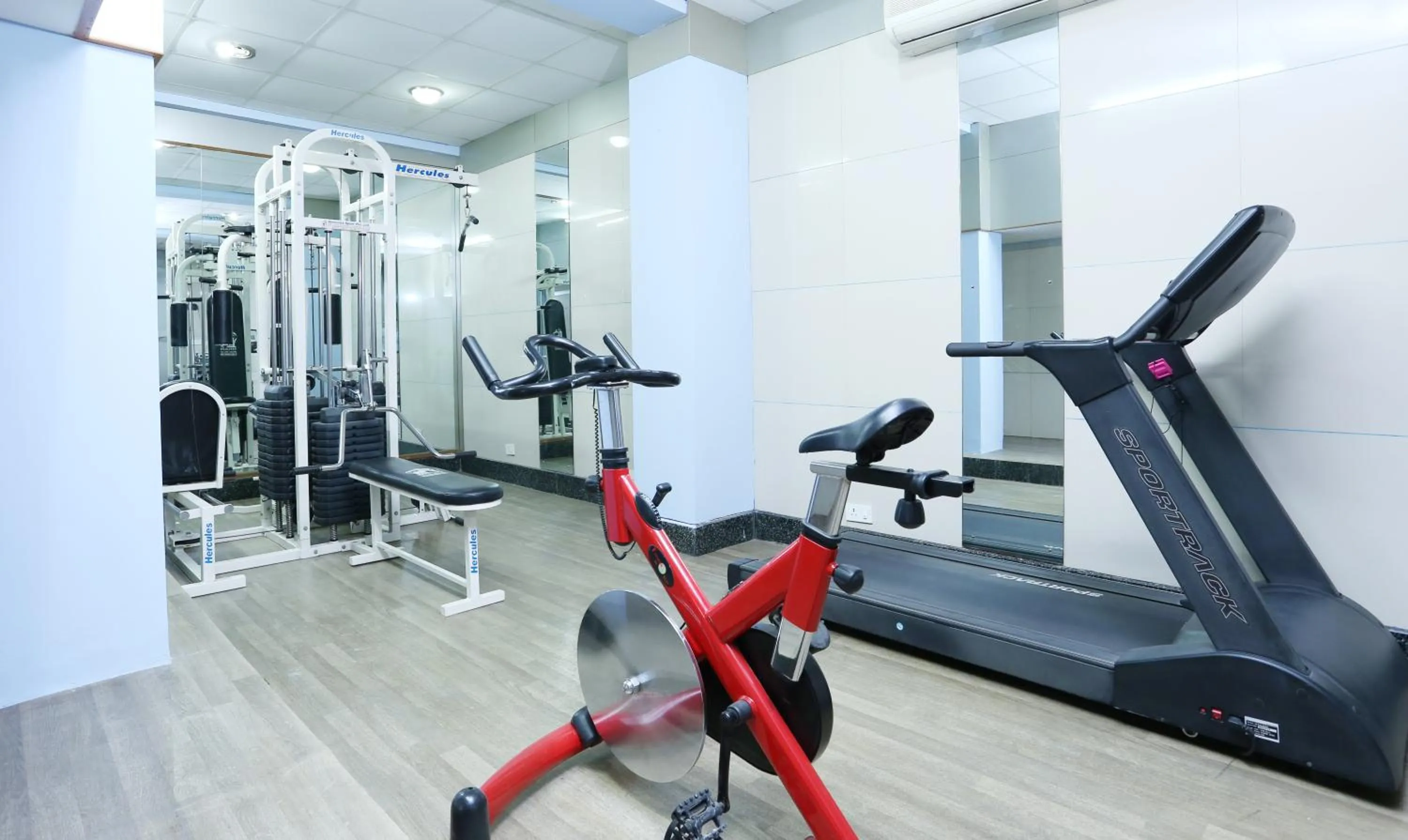 Fitness centre/facilities in Treebo Edha Suites Koramangala