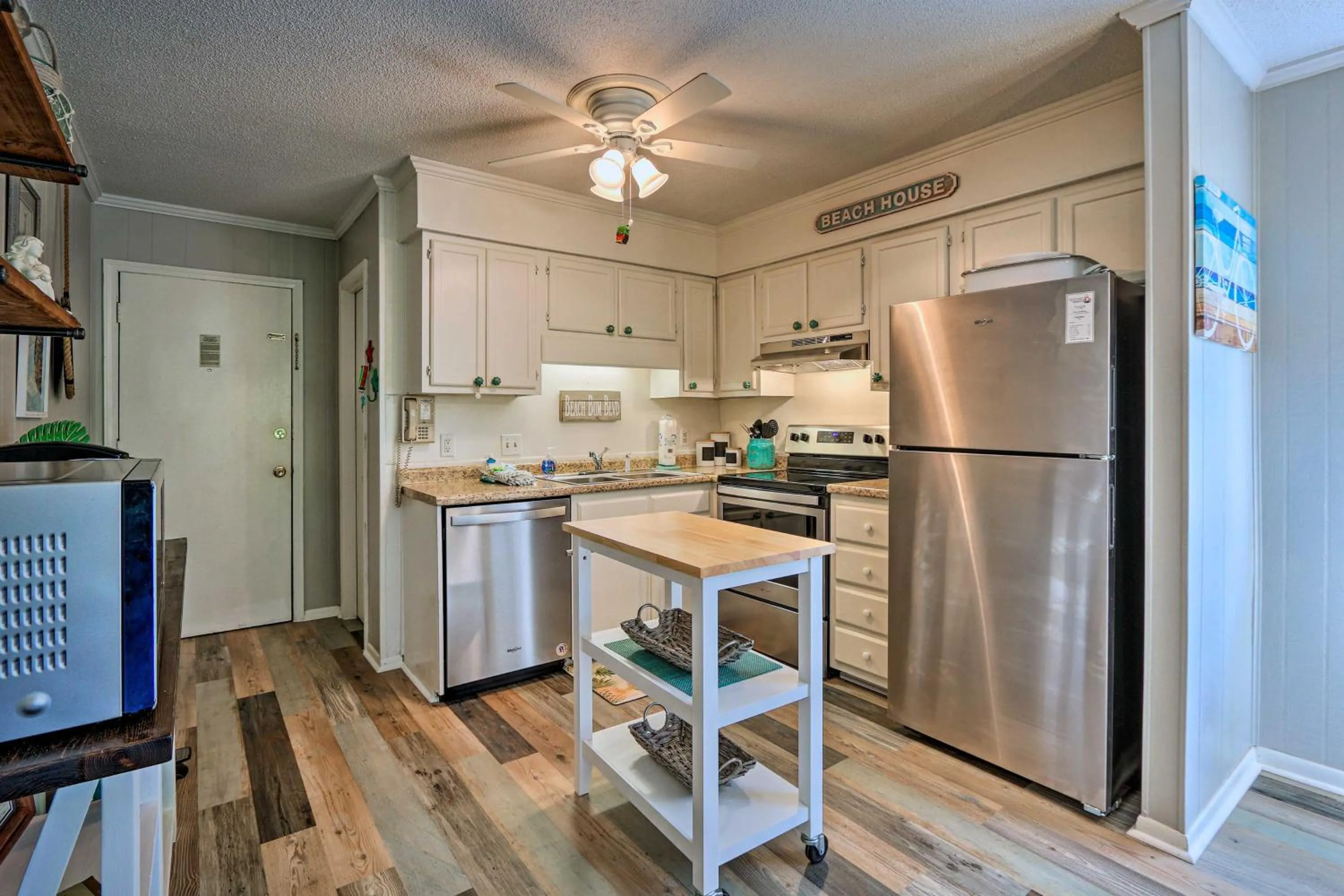 Relax by Pool and Walk to Beach Hilton Head Condo!