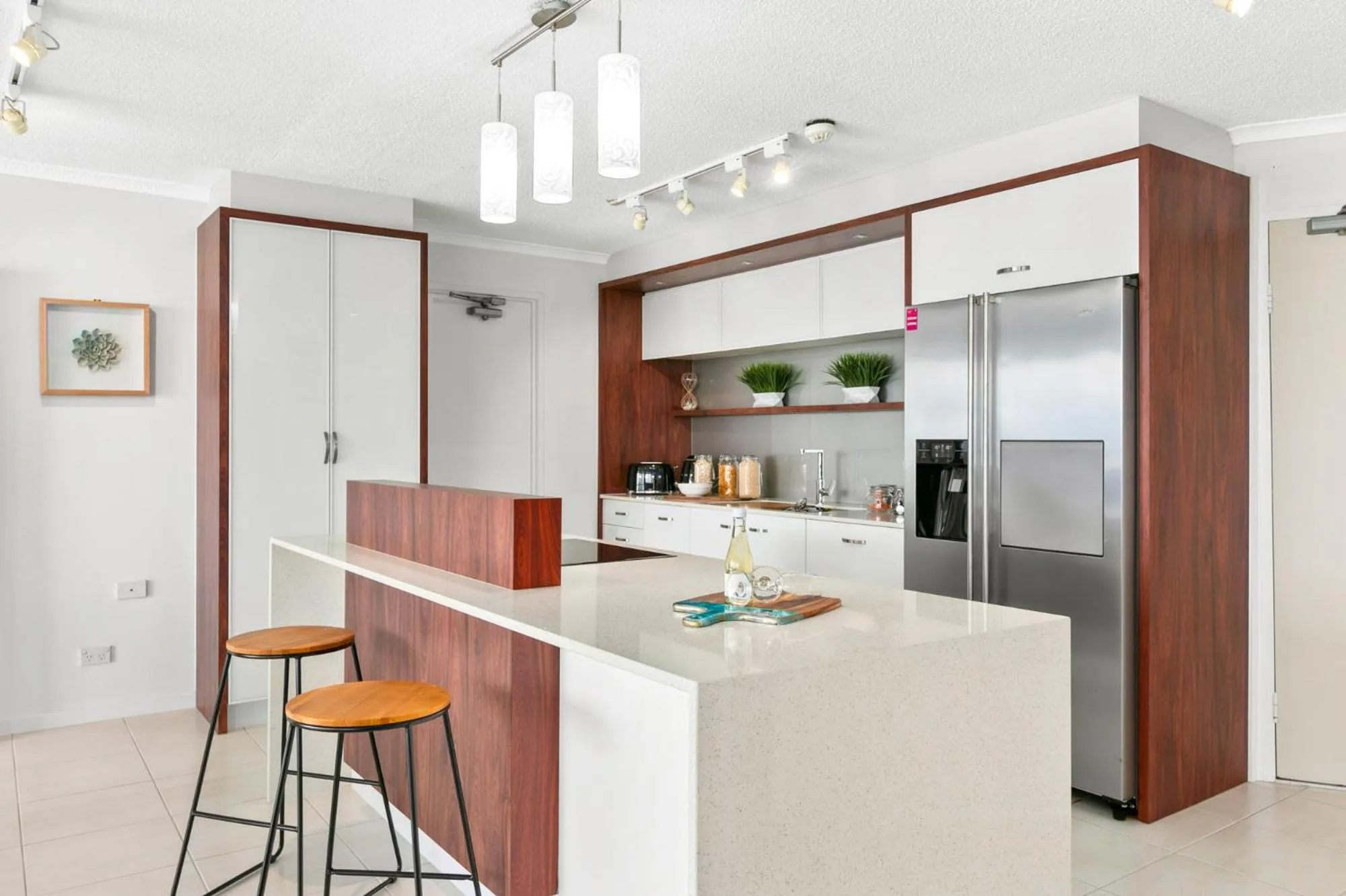 Kitchen or kitchenette in Cairns Aquarius