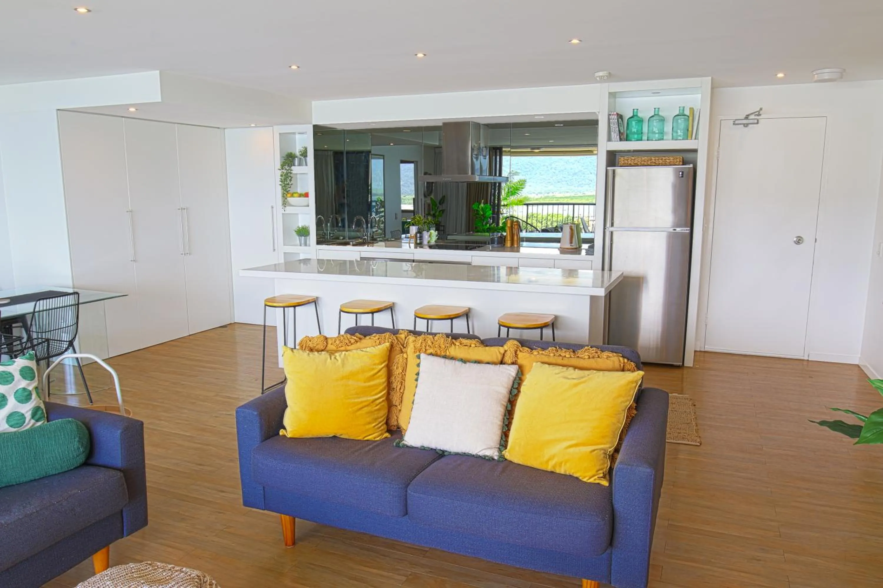 Kitchen or kitchenette in Cairns Aquarius