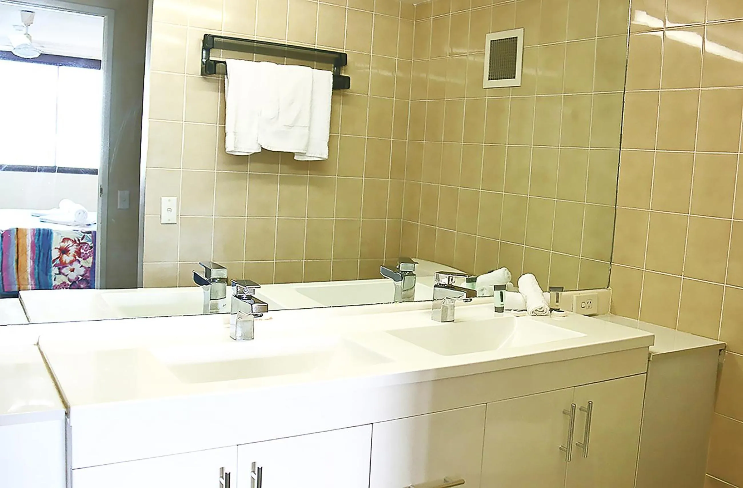 Bathroom in Cairns Aquarius