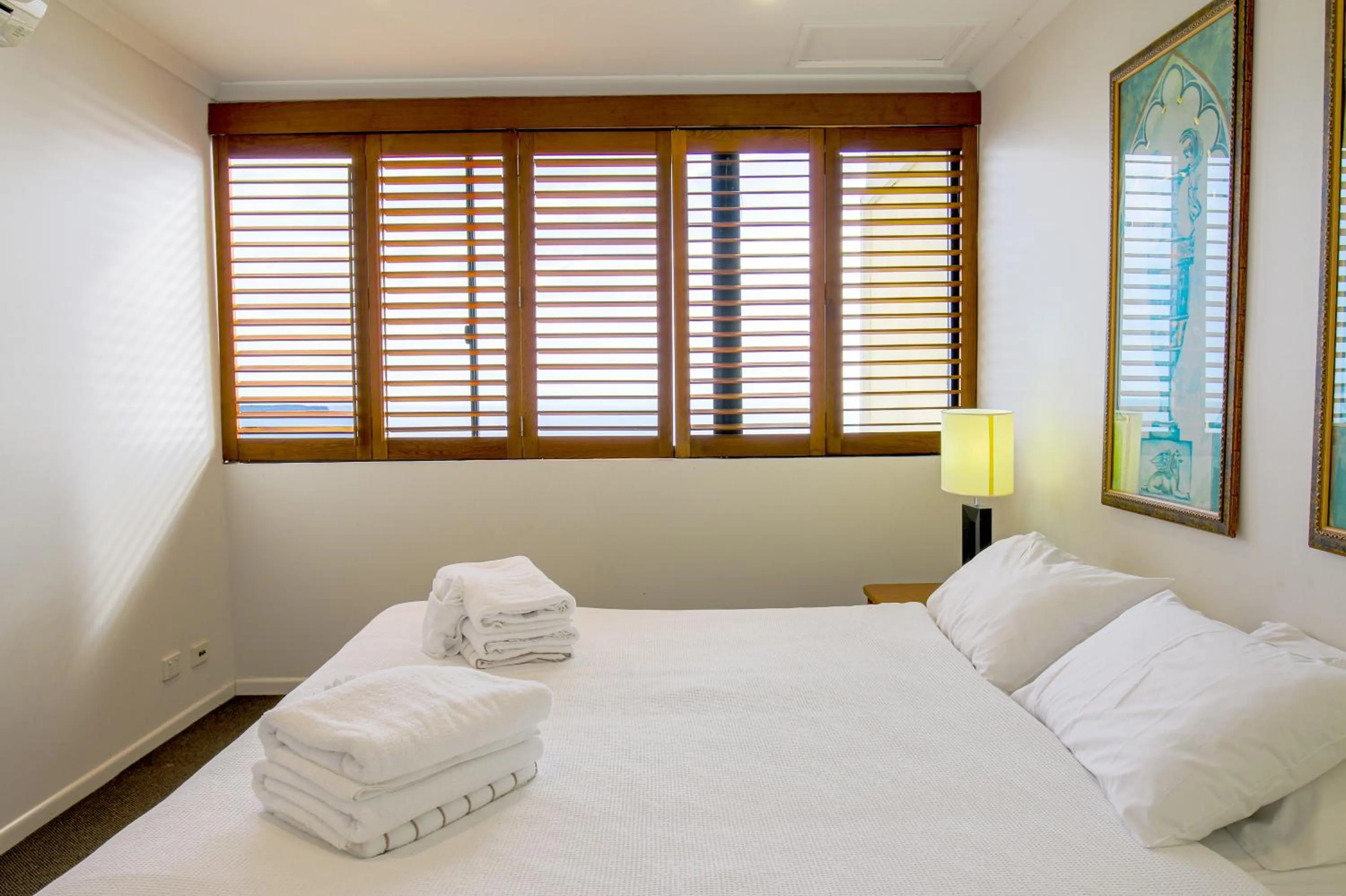 Bedroom, Bed in Cairns Aquarius