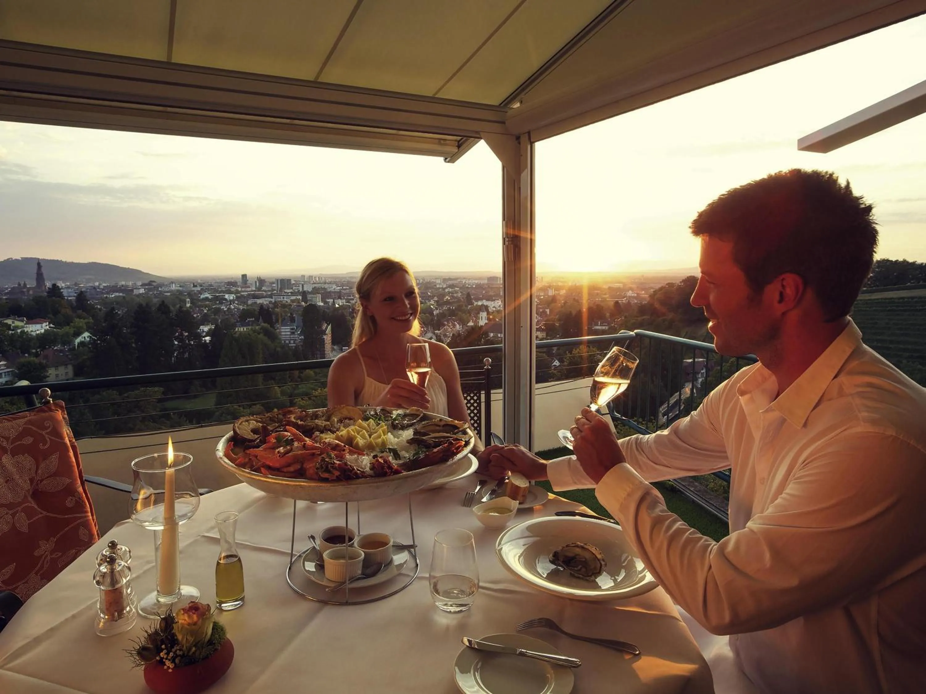 Restaurant/places to eat in Mercure Hotel Panorama Freiburg