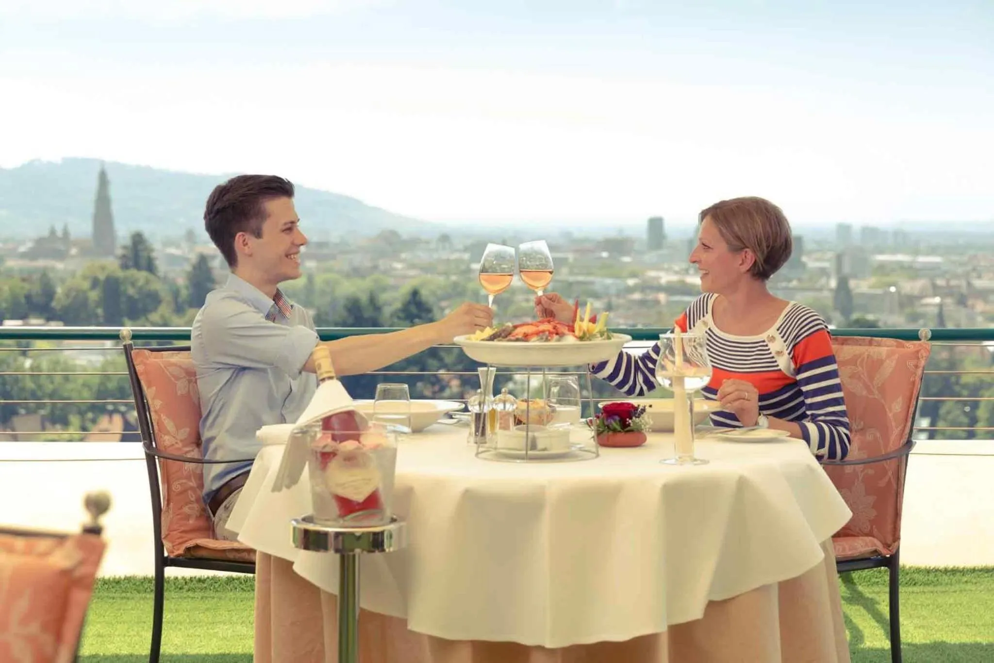 Restaurant/places to eat in Mercure Hotel Panorama Freiburg