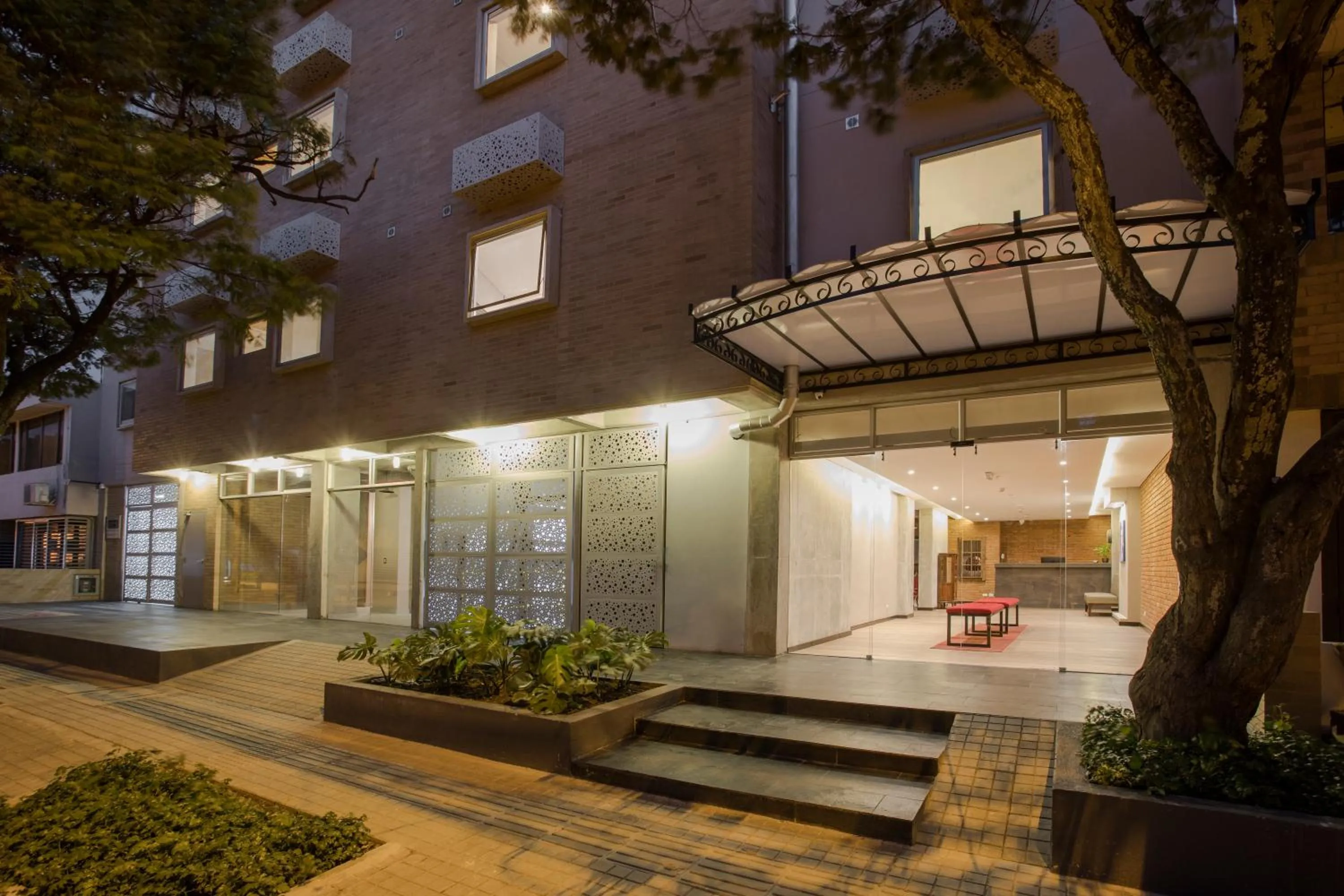 Property building in Hotel Quinta Norte Chipichape