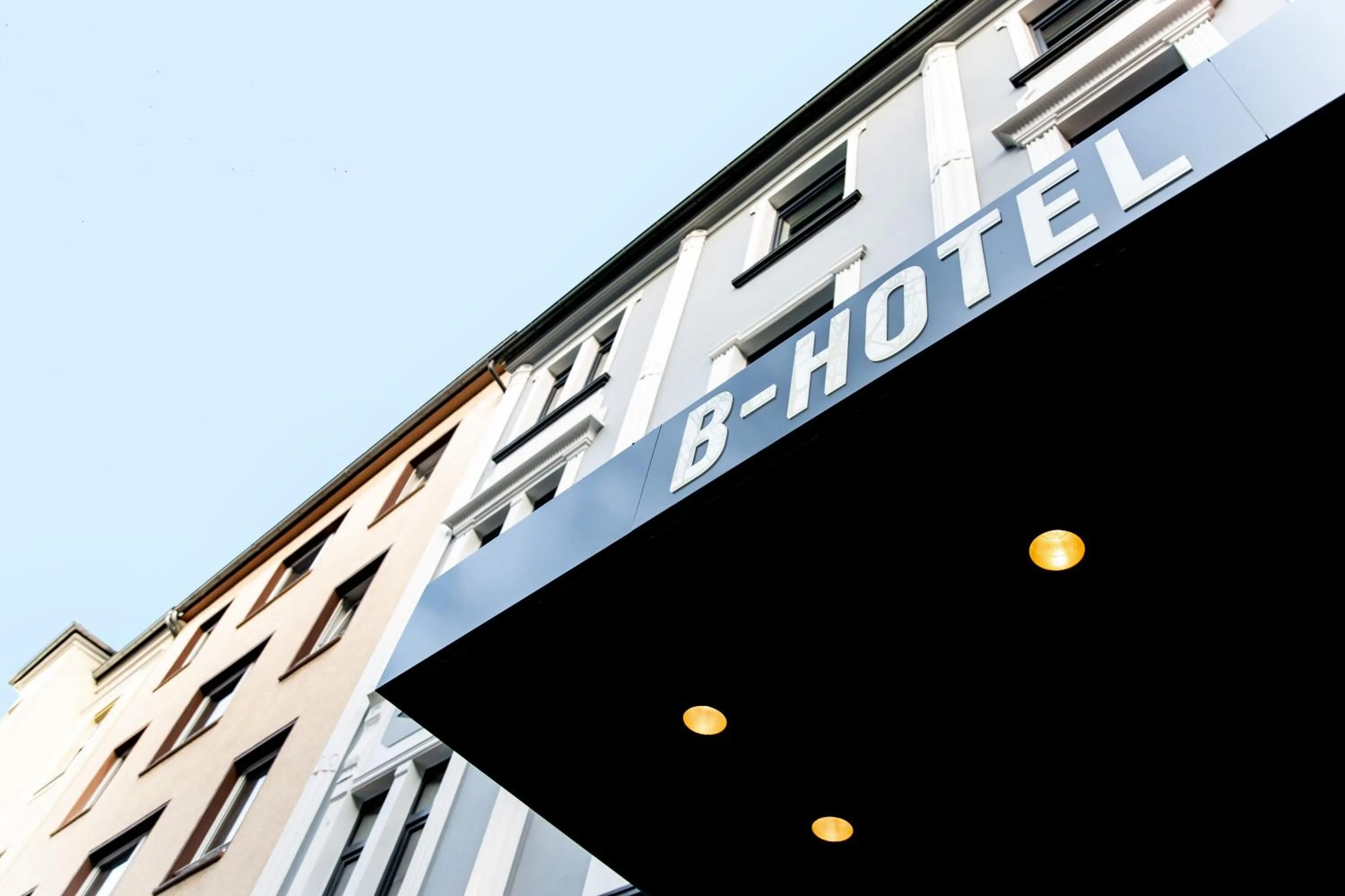 Facade/entrance in B-Hotel