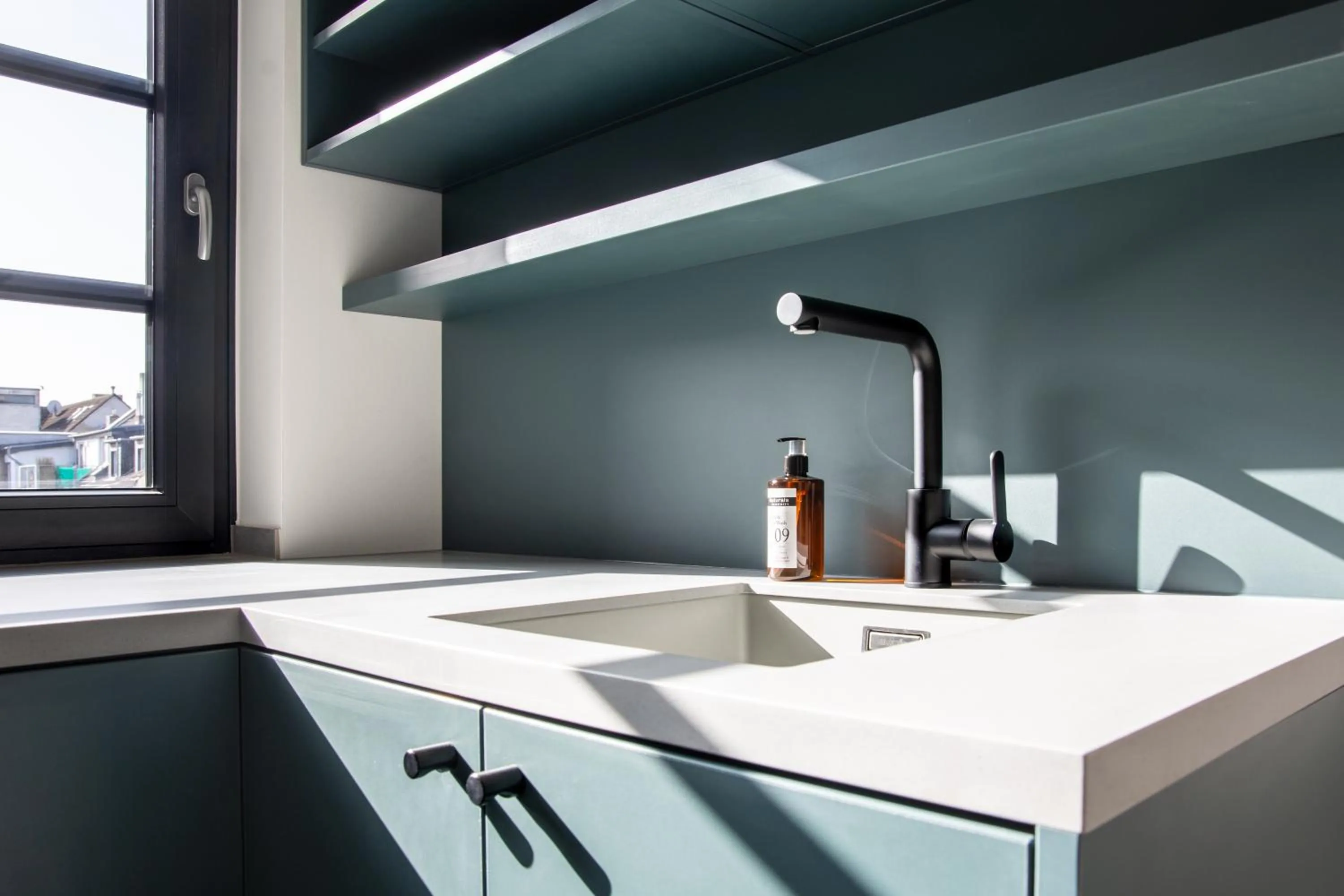 Kitchen or kitchenette in B-Hotel