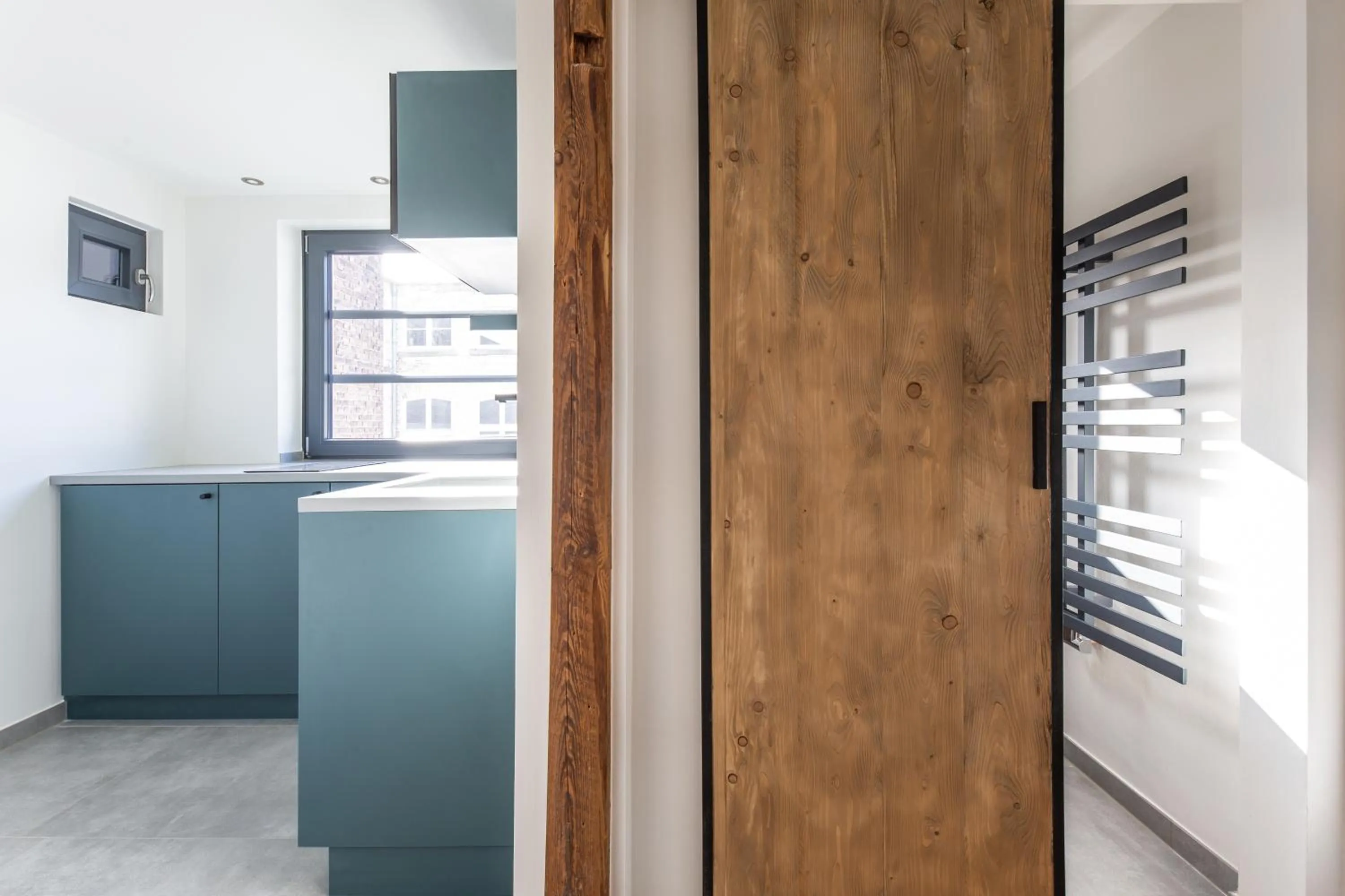 Kitchen or kitchenette in B-Hotel