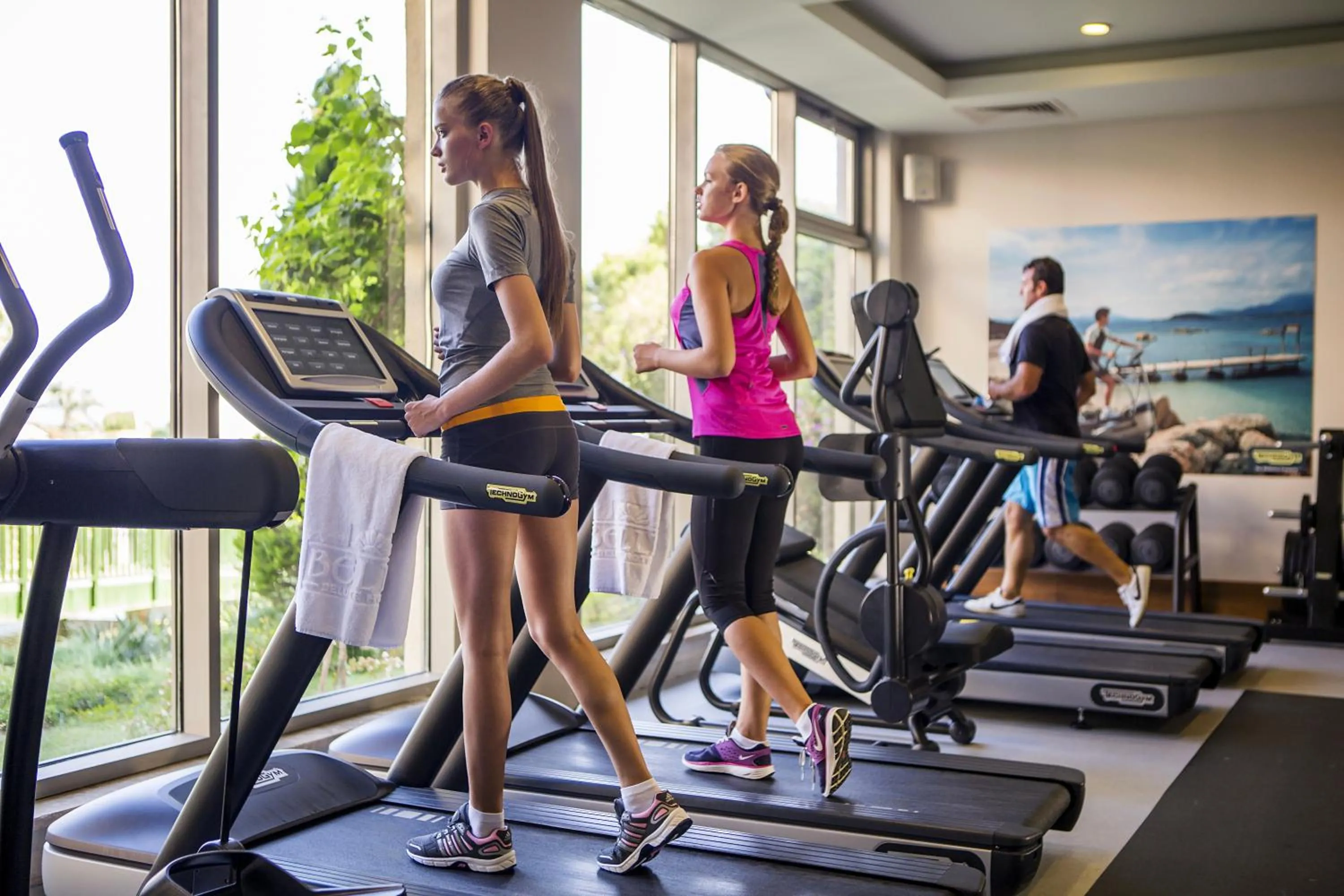 Fitness centre/facilities in Bellis Deluxe Hotel & Heated for Winter Aqua Park