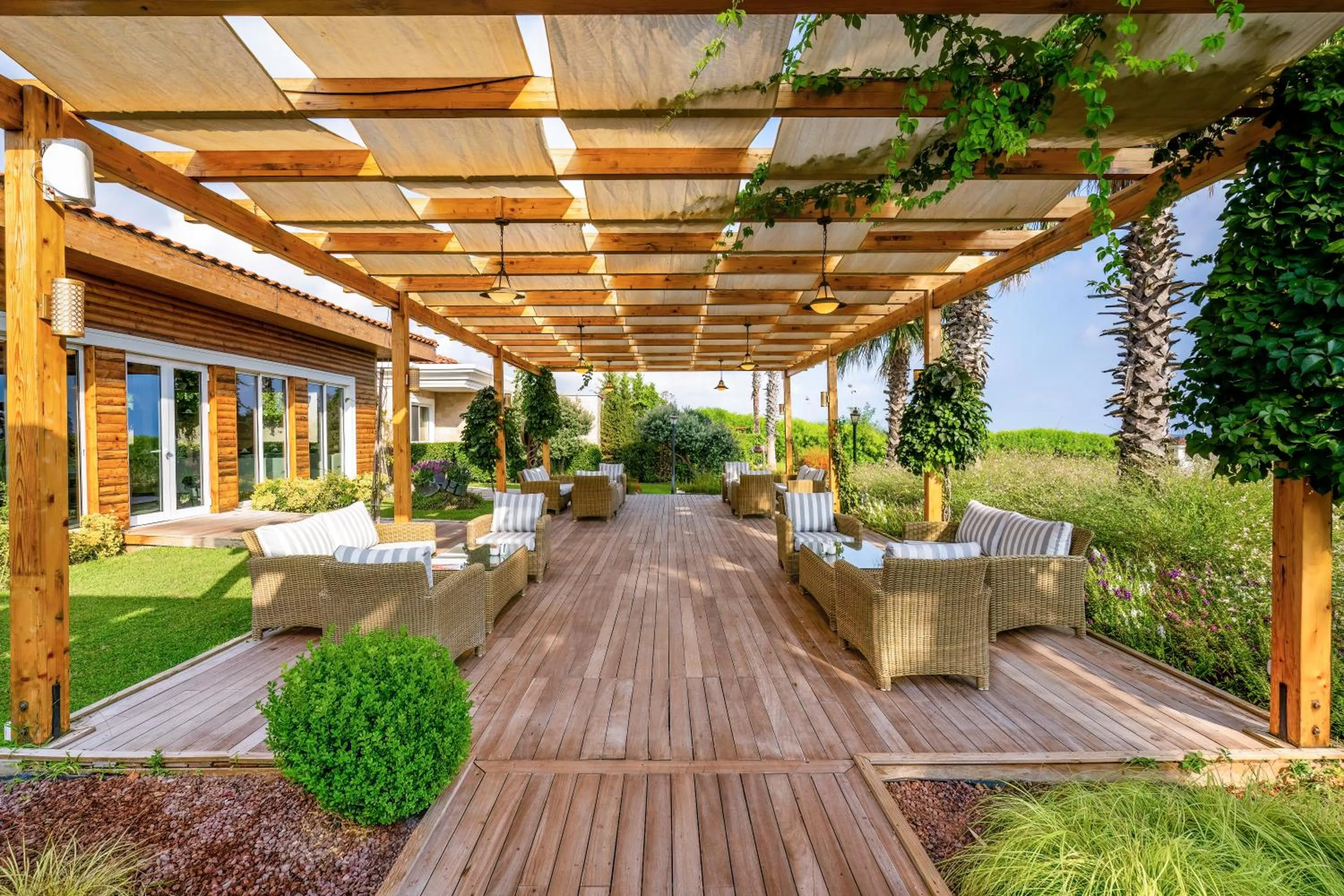 Garden in Bellis Deluxe Hotel & Heated for Winter Aqua Park