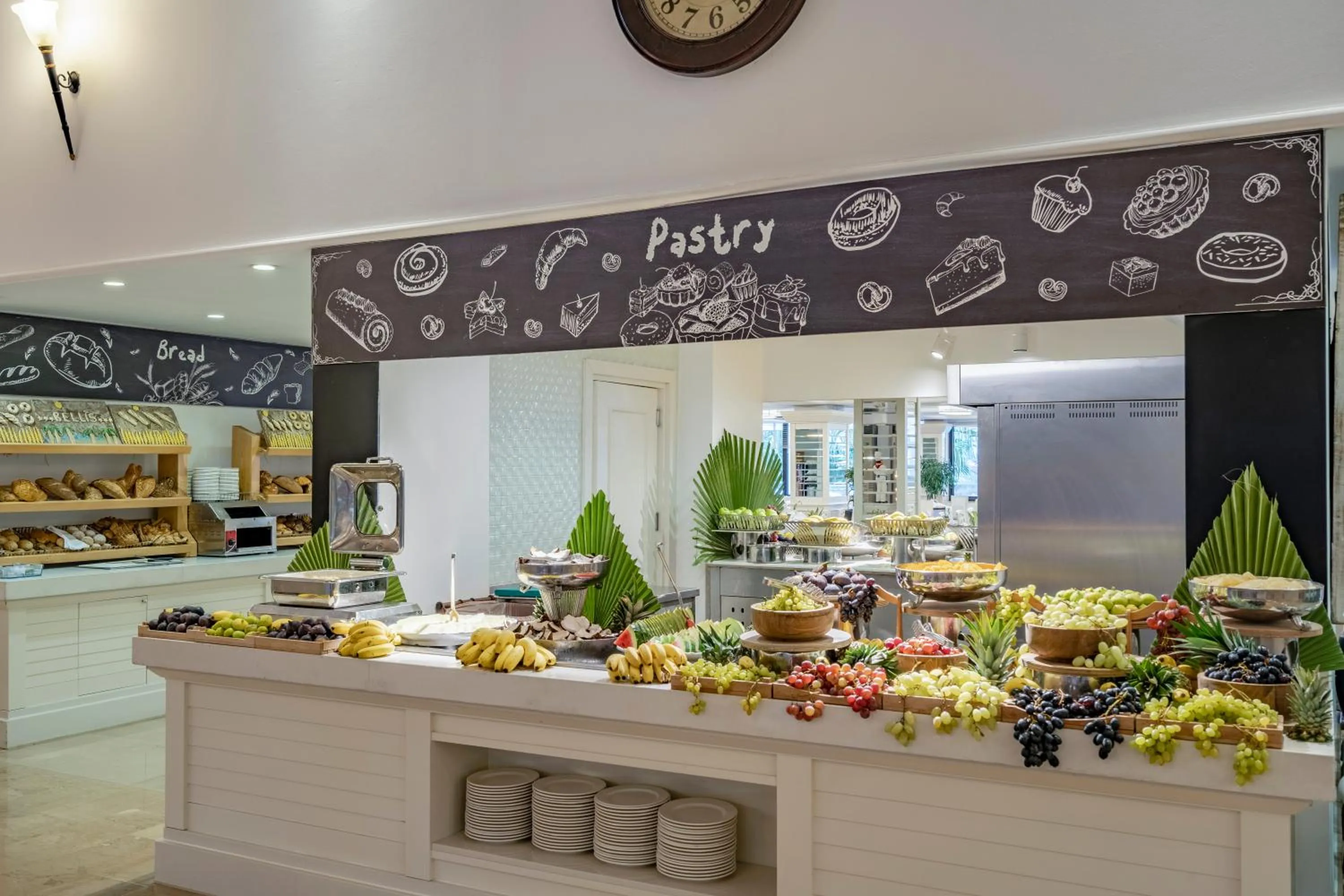 Food and drinks in Bellis Deluxe Hotel & Heated for Winter Aqua Park