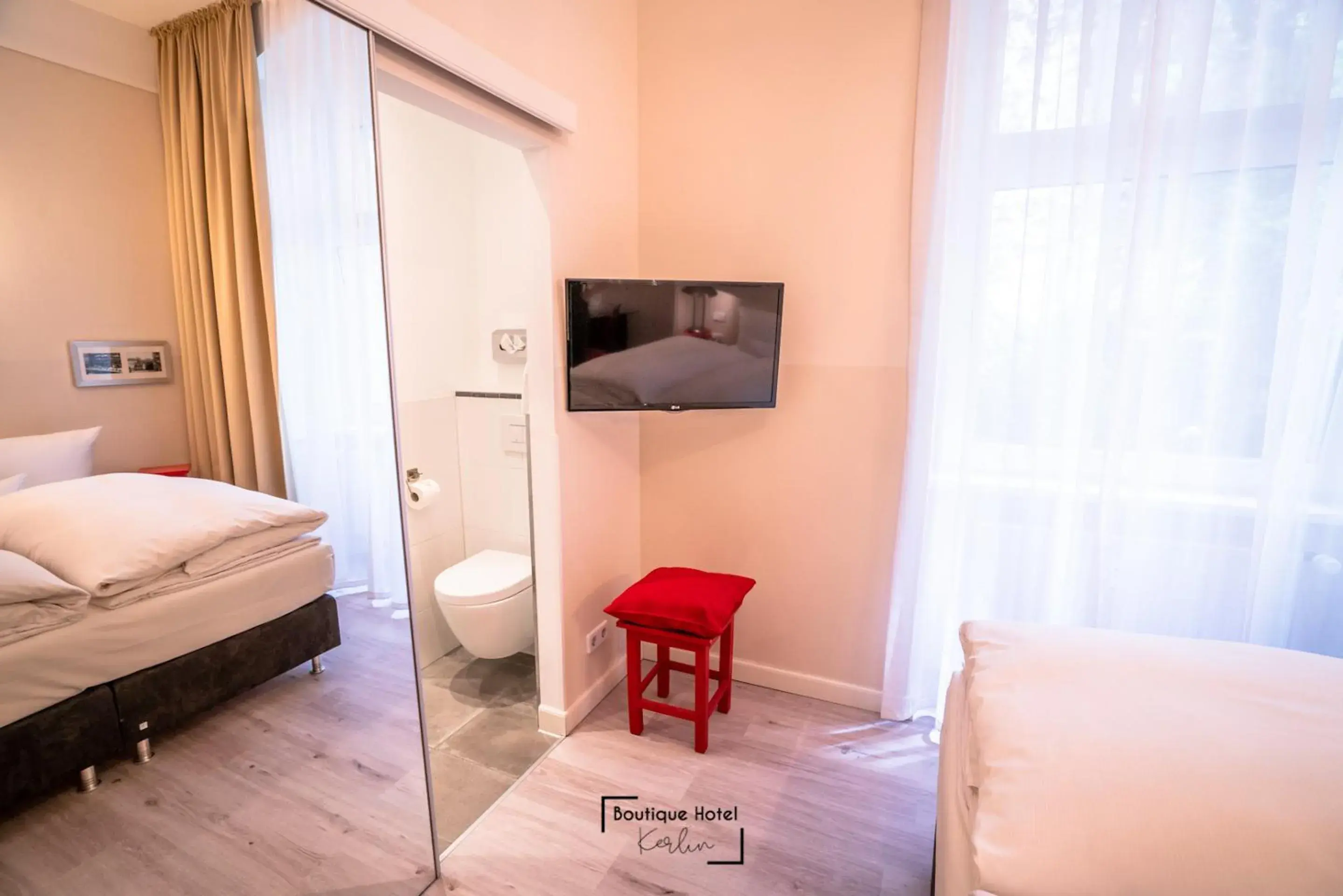 Standard Double or Twin Room in Boutique Hotel Kerlin Standard Double or Twin Room in Boutique Hotel Kerlin