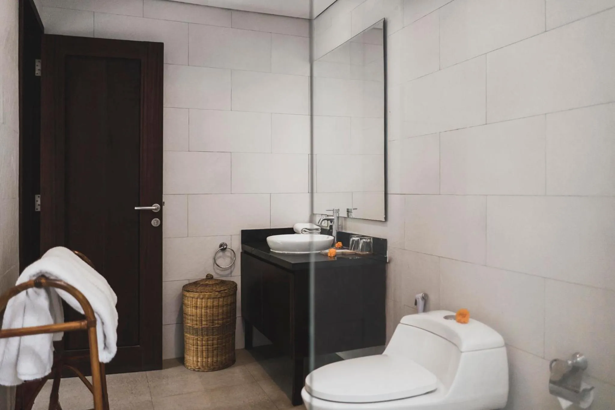 Bathroom in Nyanyi Sanctuary Villa Tabanan by Ini Vie Hospitality