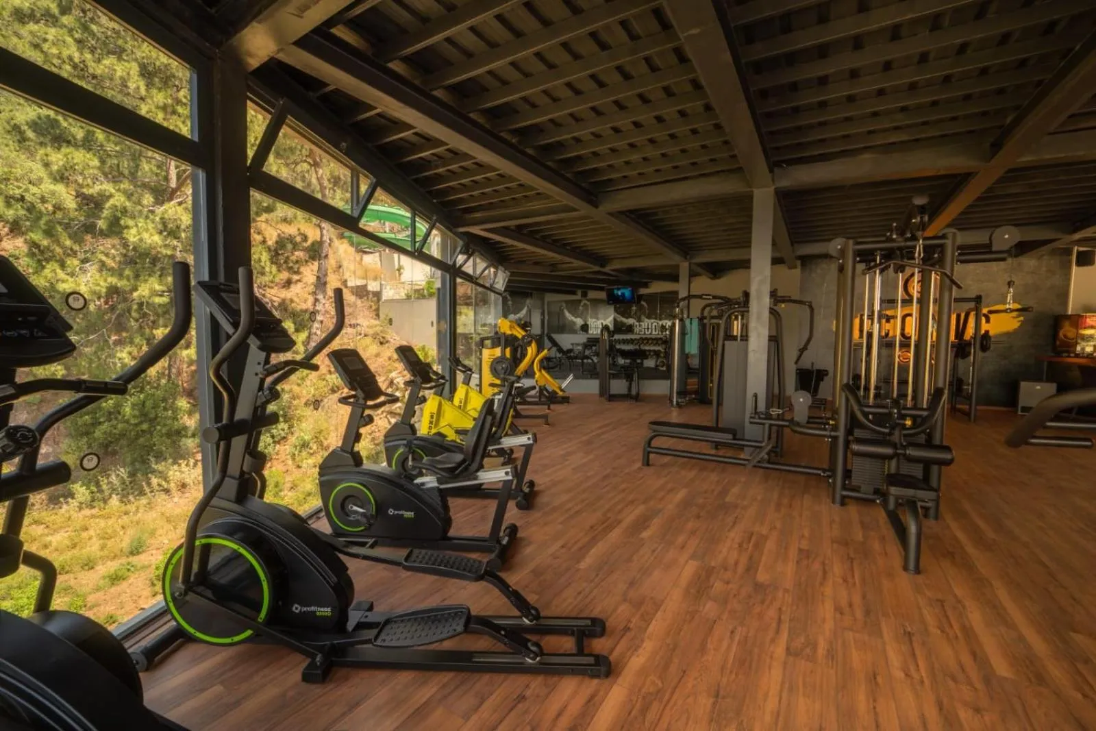 Fitness centre/facilities in Orka Sunlife Resort Hotel and Aquapark