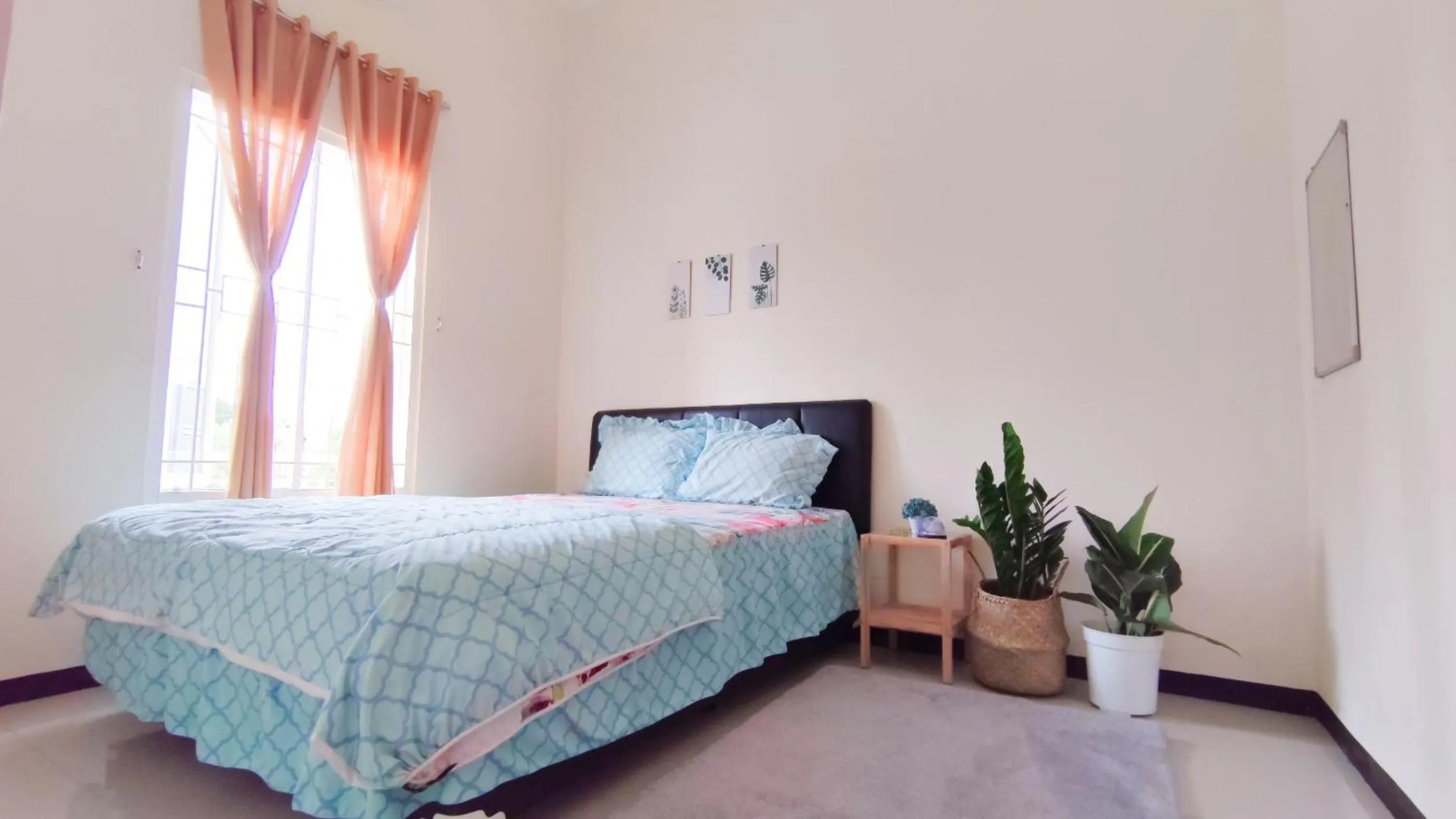 Bed in Surabaya Homey near ITS Syariah