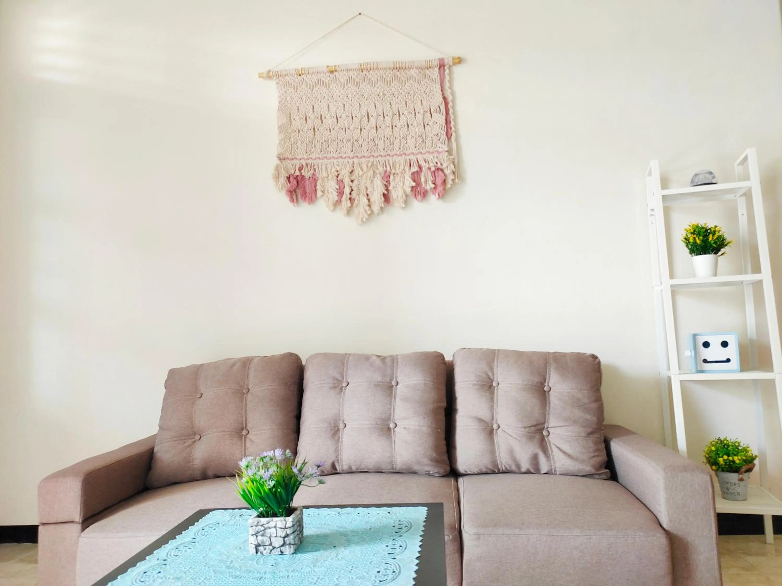 Living room in Surabaya Homey near ITS Syariah