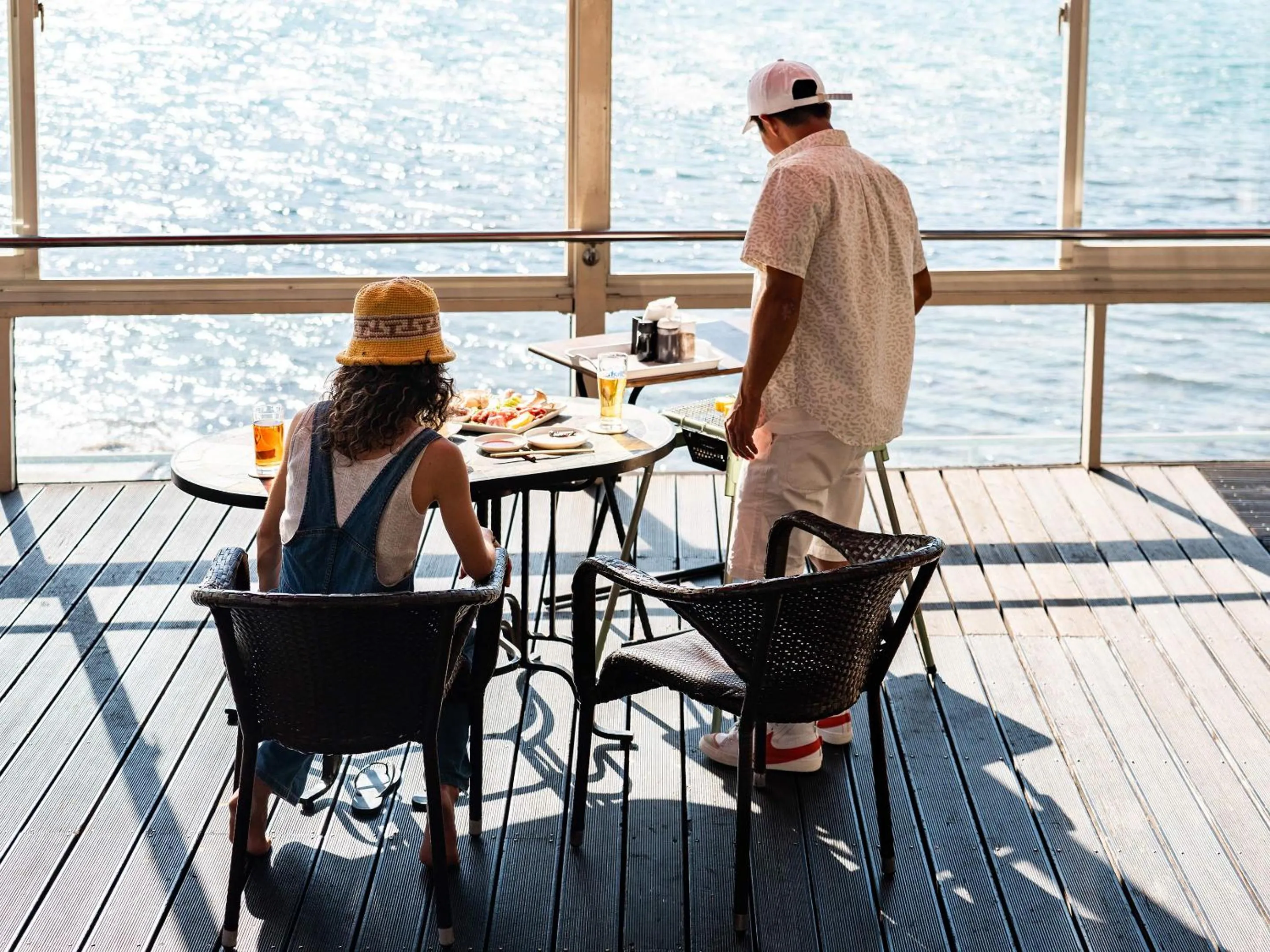 Dinner in Calm Lanai Harbor