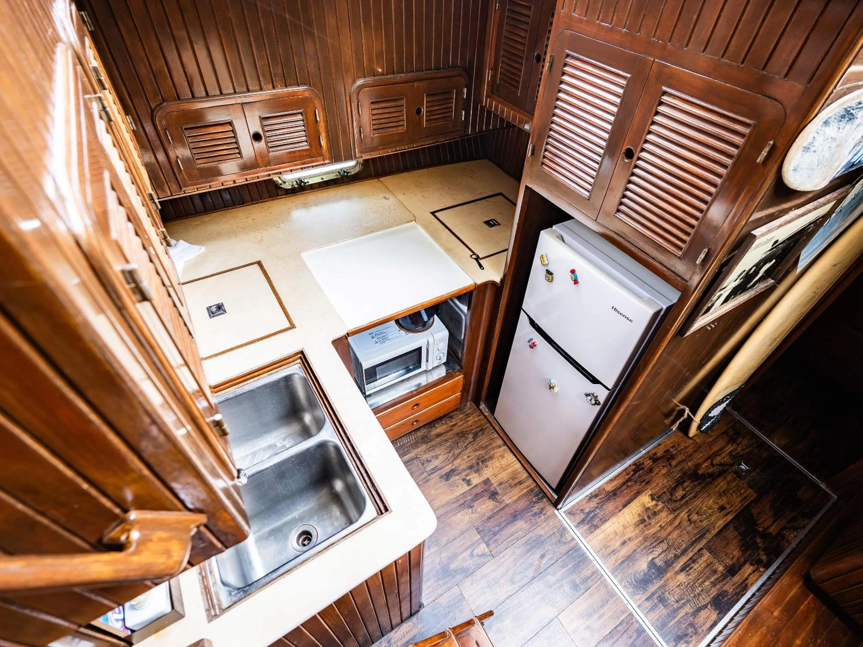 kitchen in Calm Lanai Harbor