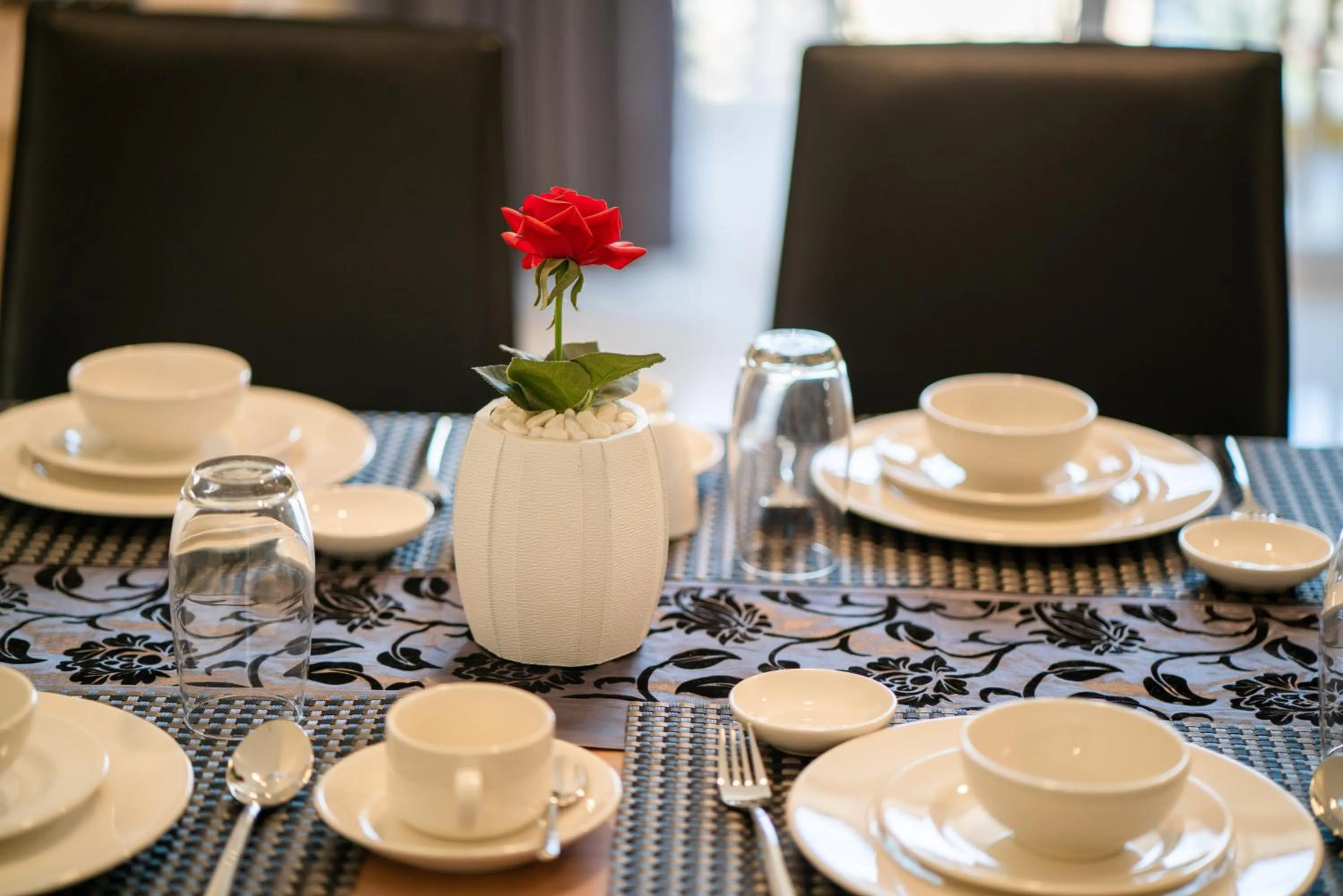 Dining area in TK VIEW HOTEL & APARTMENT