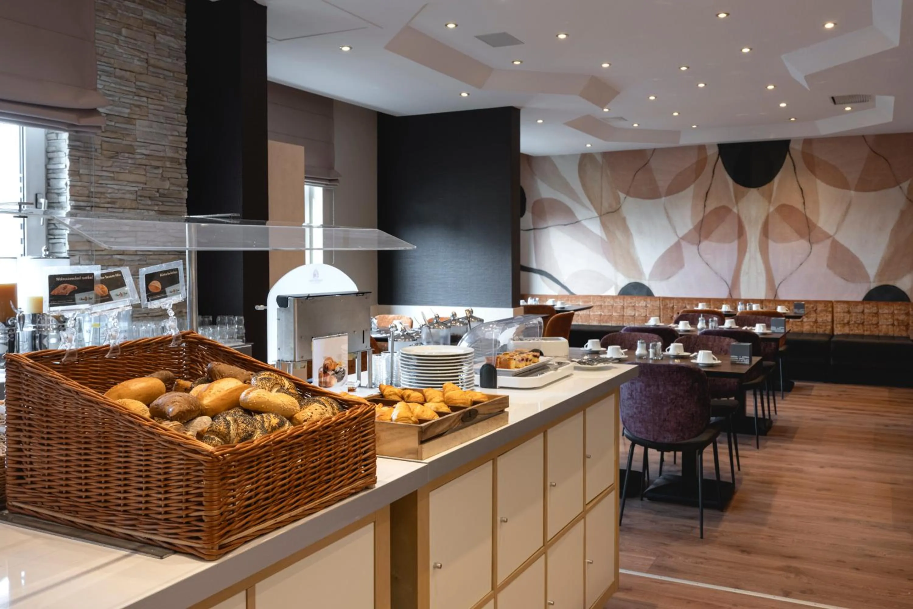 Breakfast in Hotel Astra