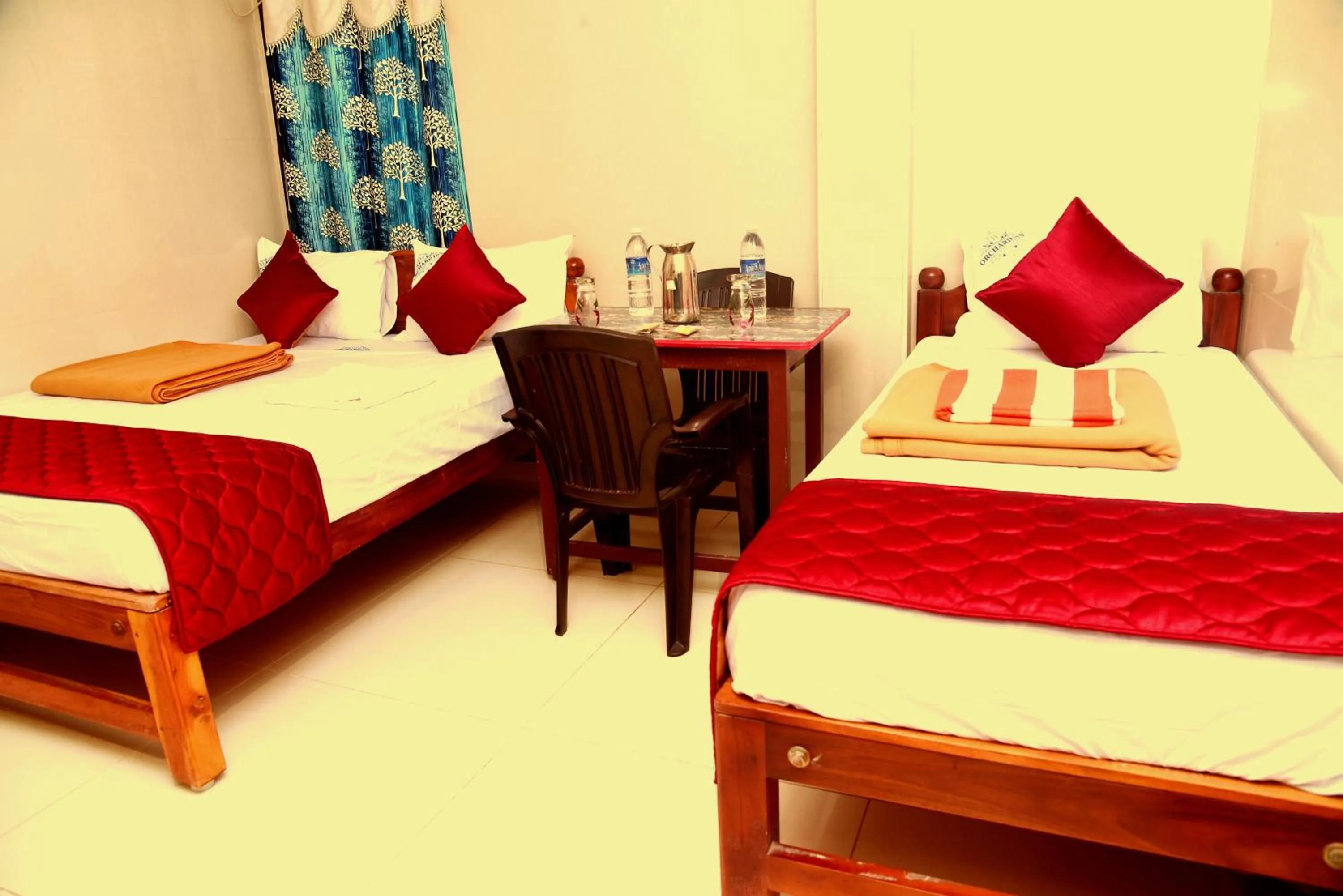 Bedroom, Bed in Hotel orchard inn