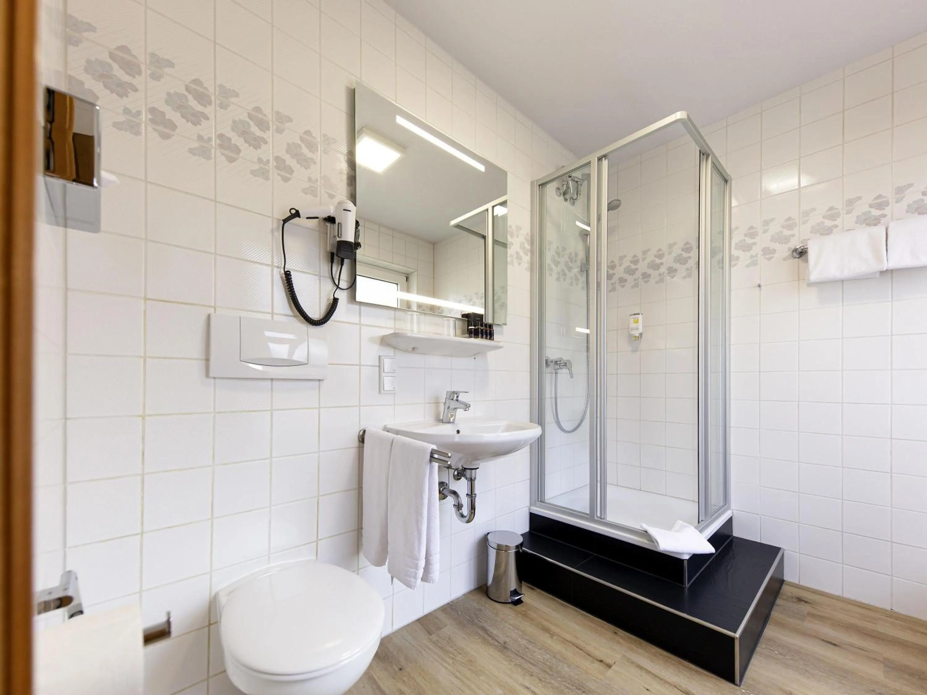 Bedroom in Mercure Mainz City Center