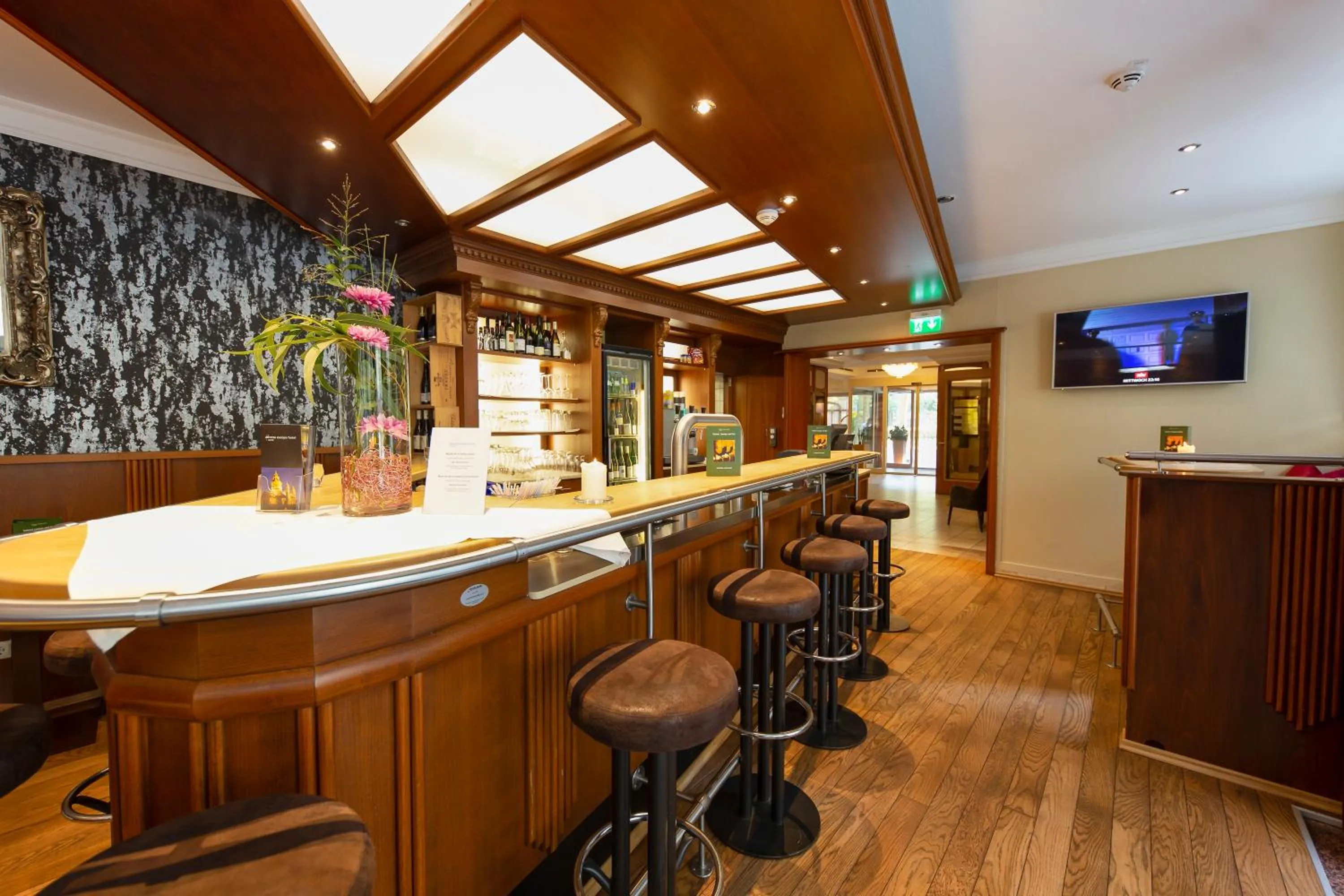 Lounge or bar in Mercure Mainz City Center