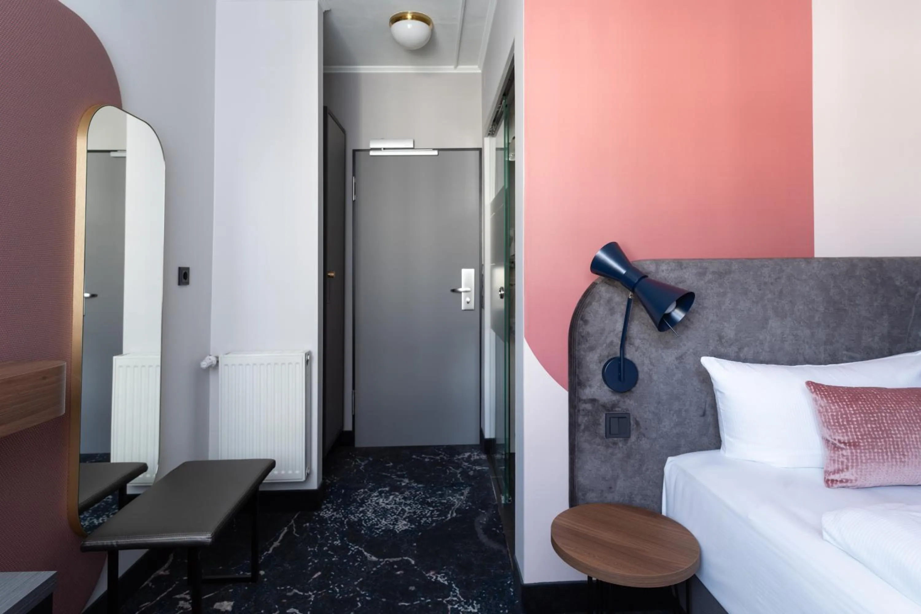 Bathroom, Bed in Mercure Mainz City Center