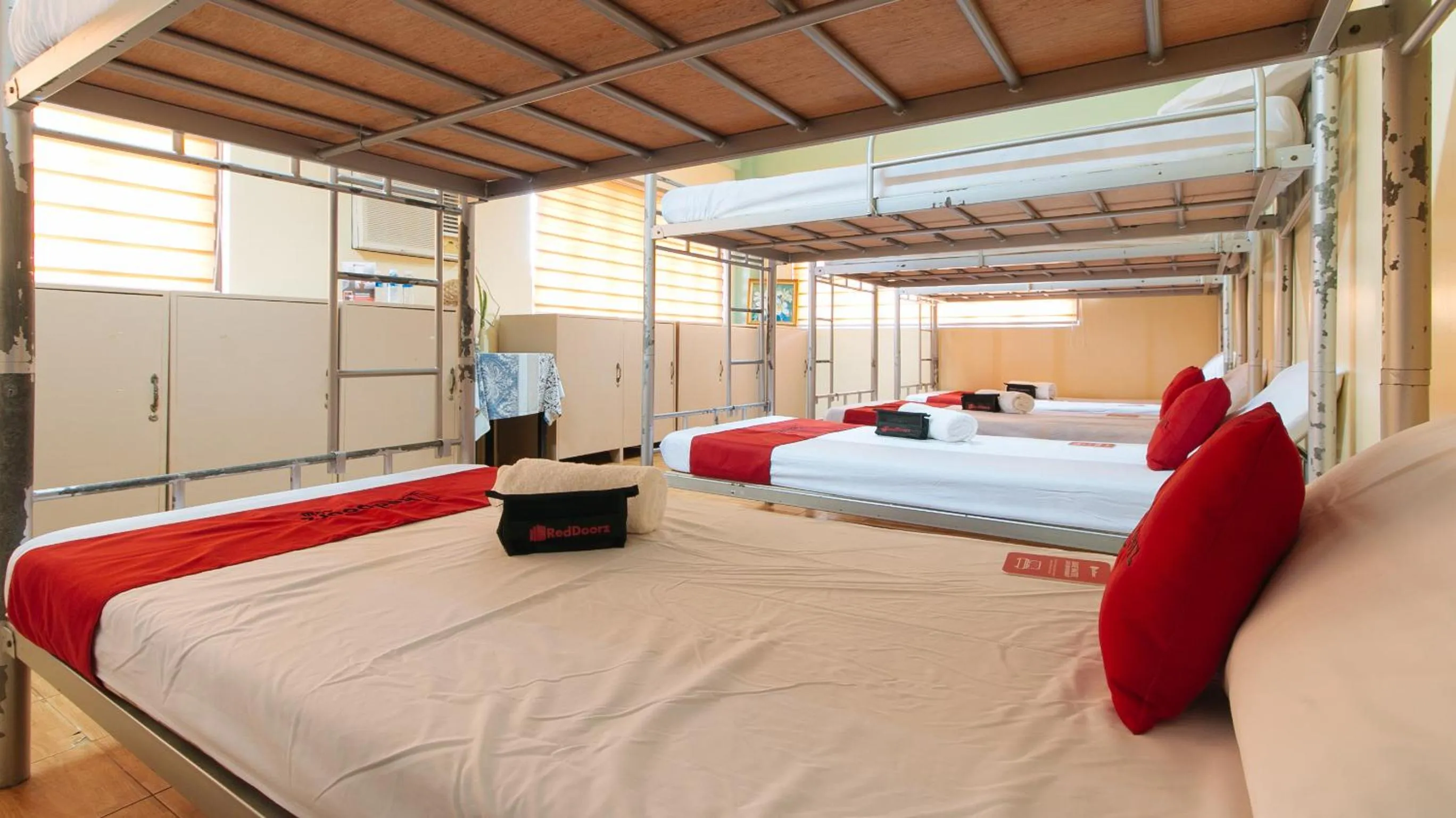 bunk bed, Bed in RedDoorz @ Arimbay Legazpi City