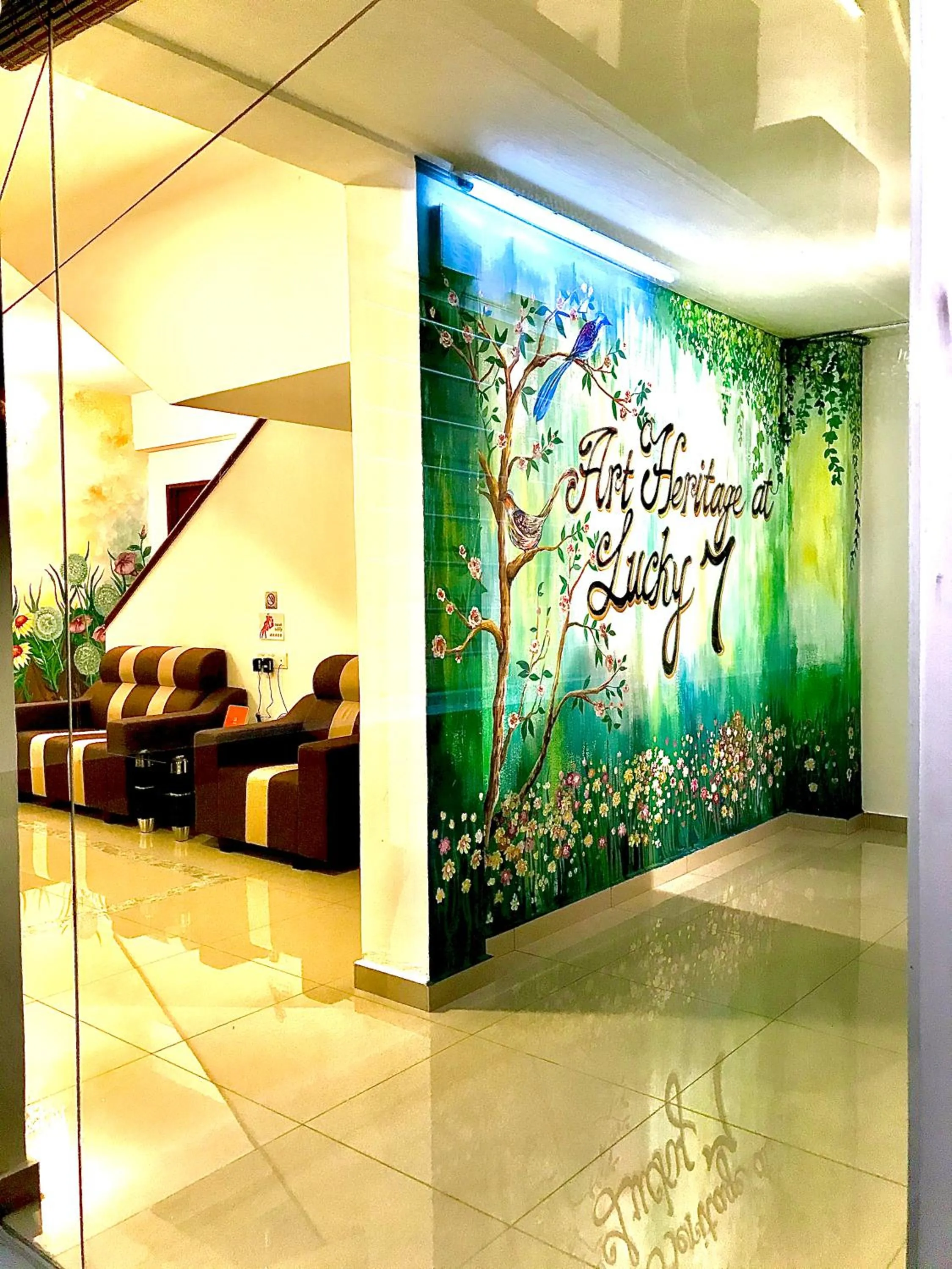 Art Heritage at Lucky 7