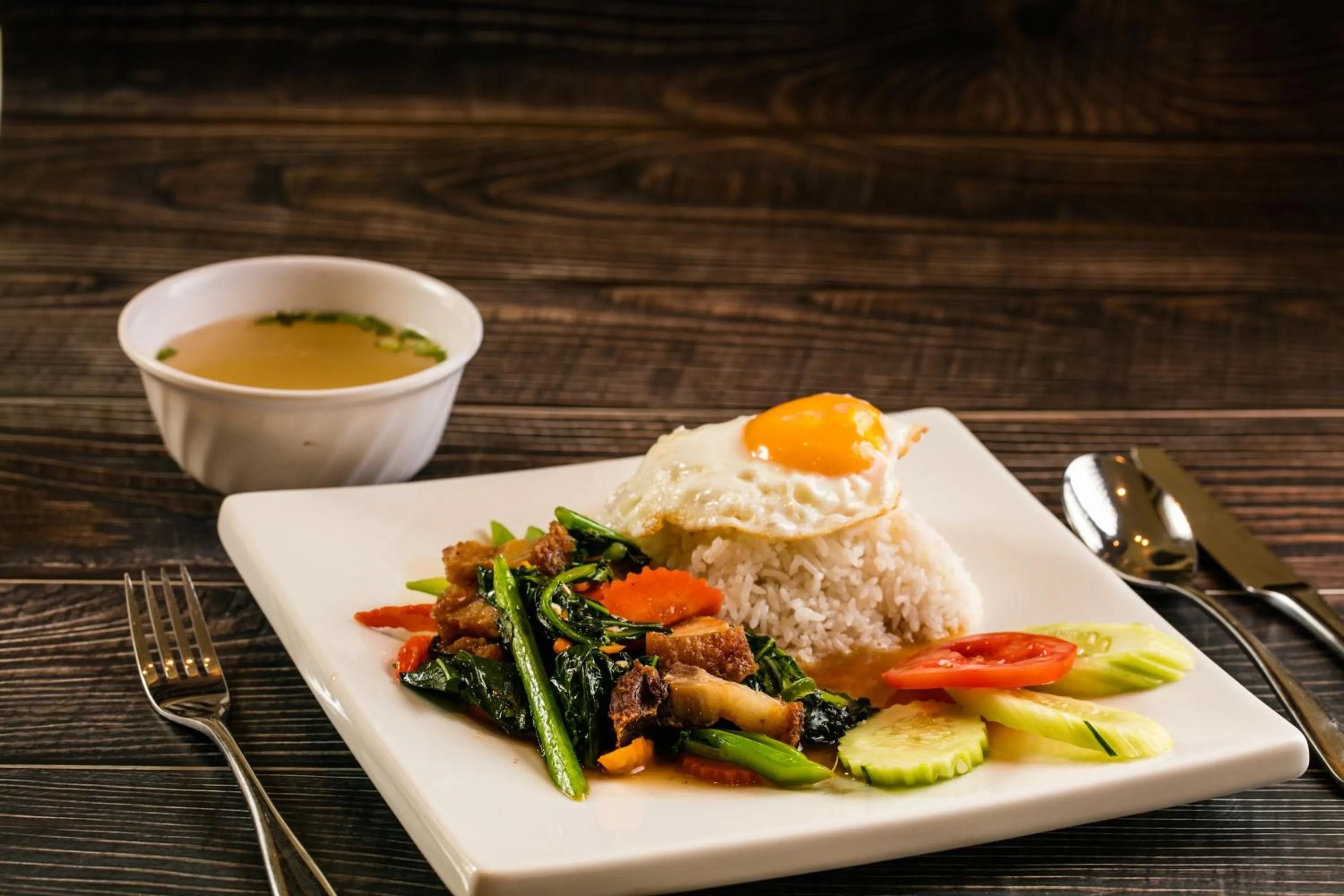 Restaurant/places to eat in Viryla Boutique Hotel