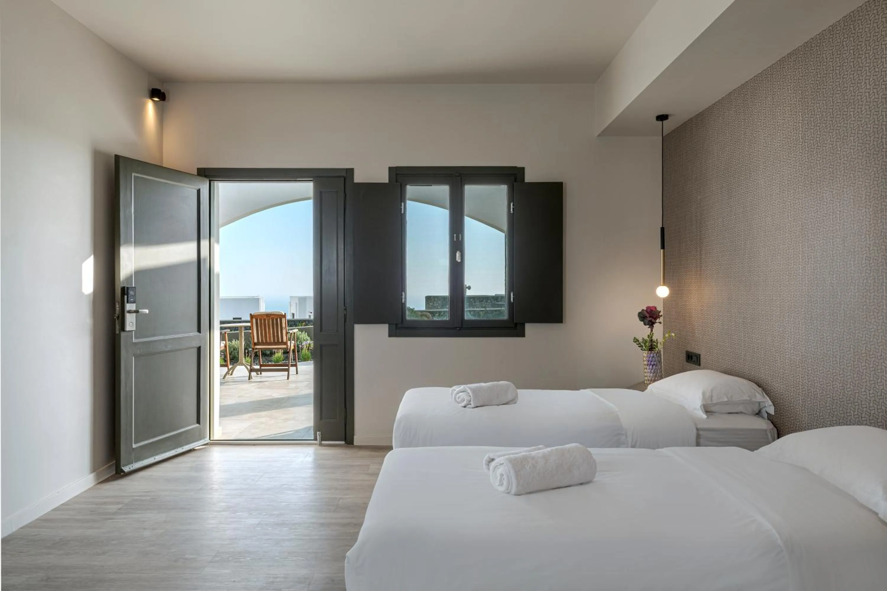 Bed in Pearl Inn Hotel by Pearl Hotel Collection