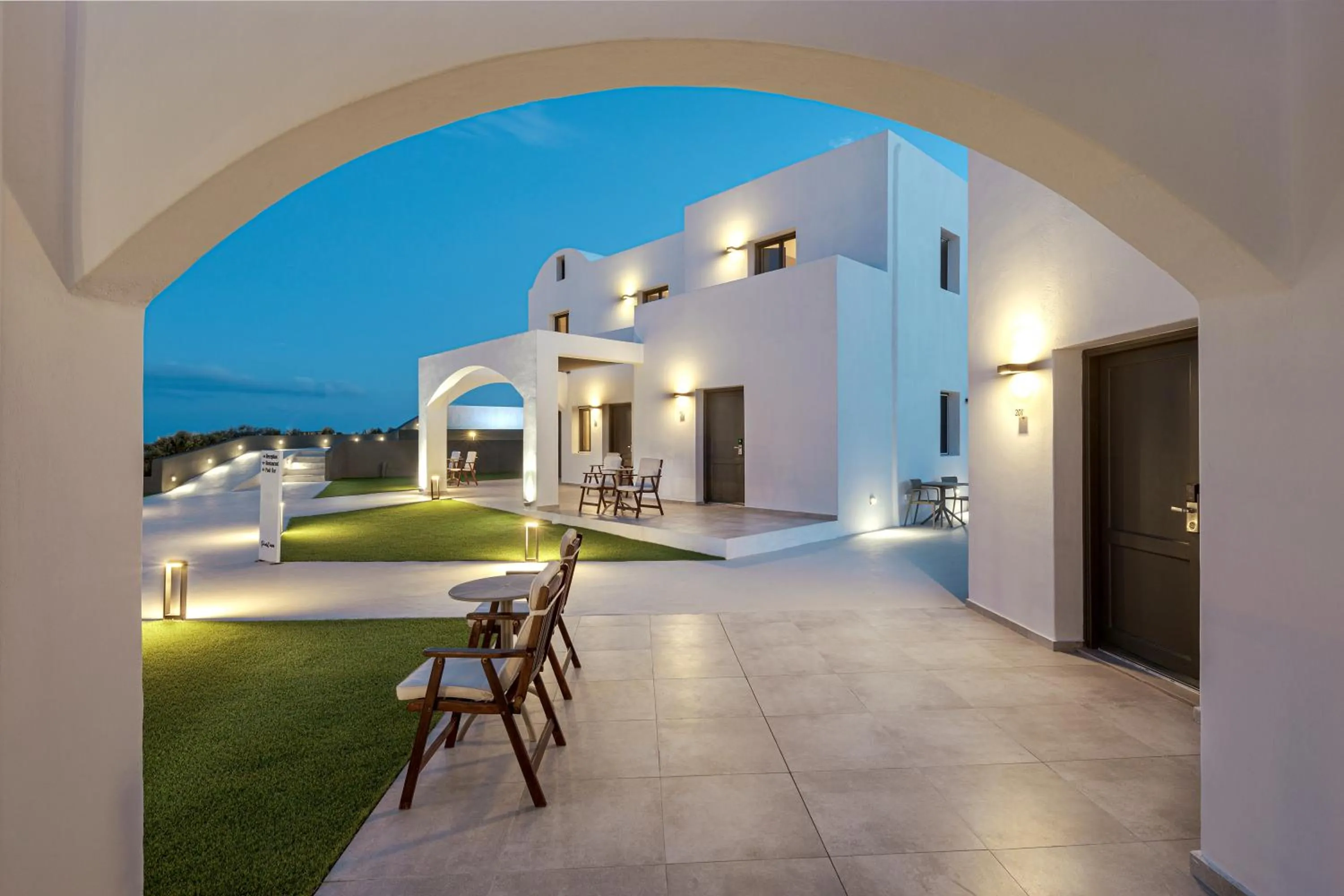 Balcony/Terrace in Pearl Inn Hotel by Pearl Hotel Collection