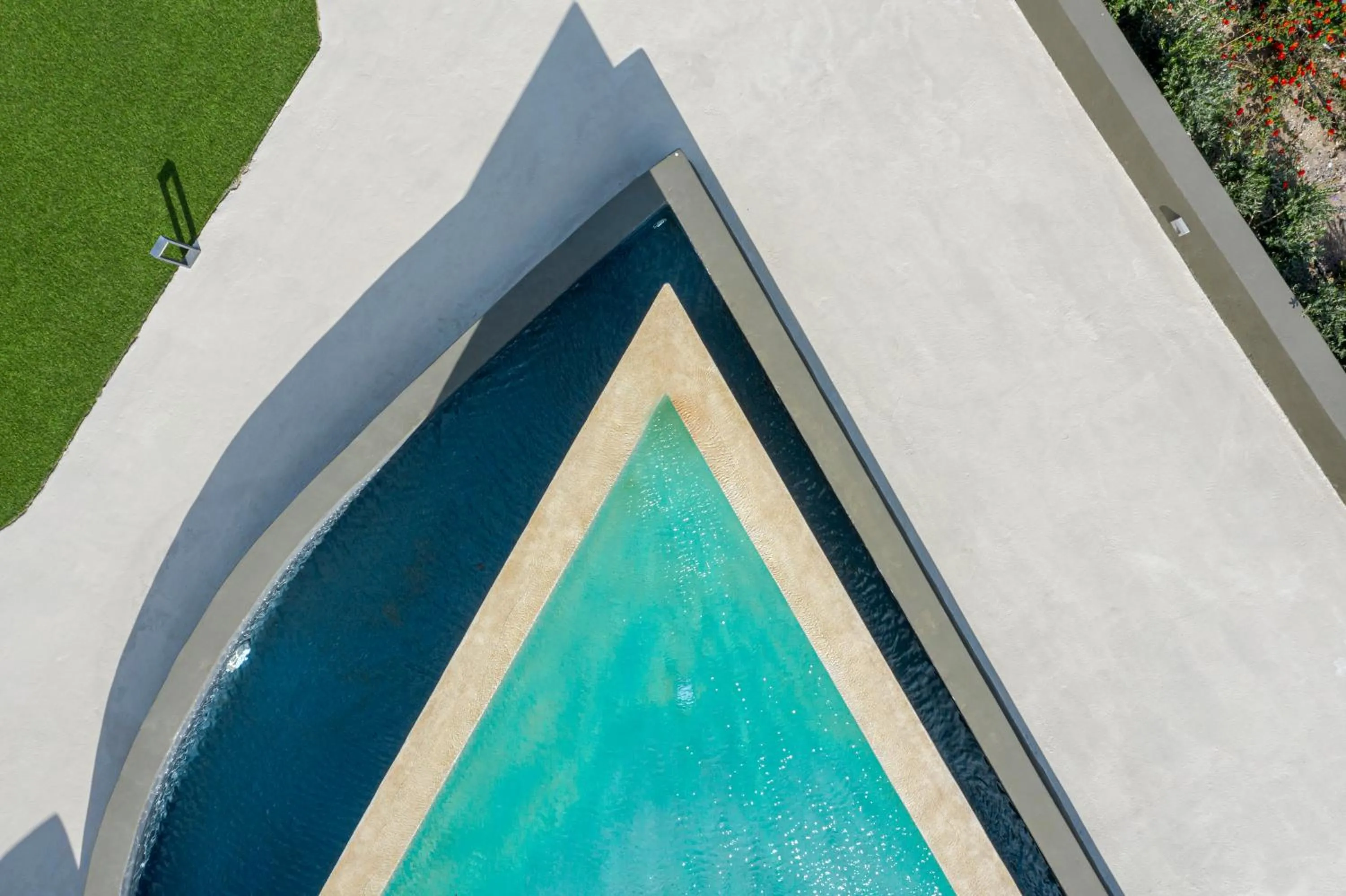 Bird's eye view in Pearl Inn Hotel by Pearl Hotel Collection