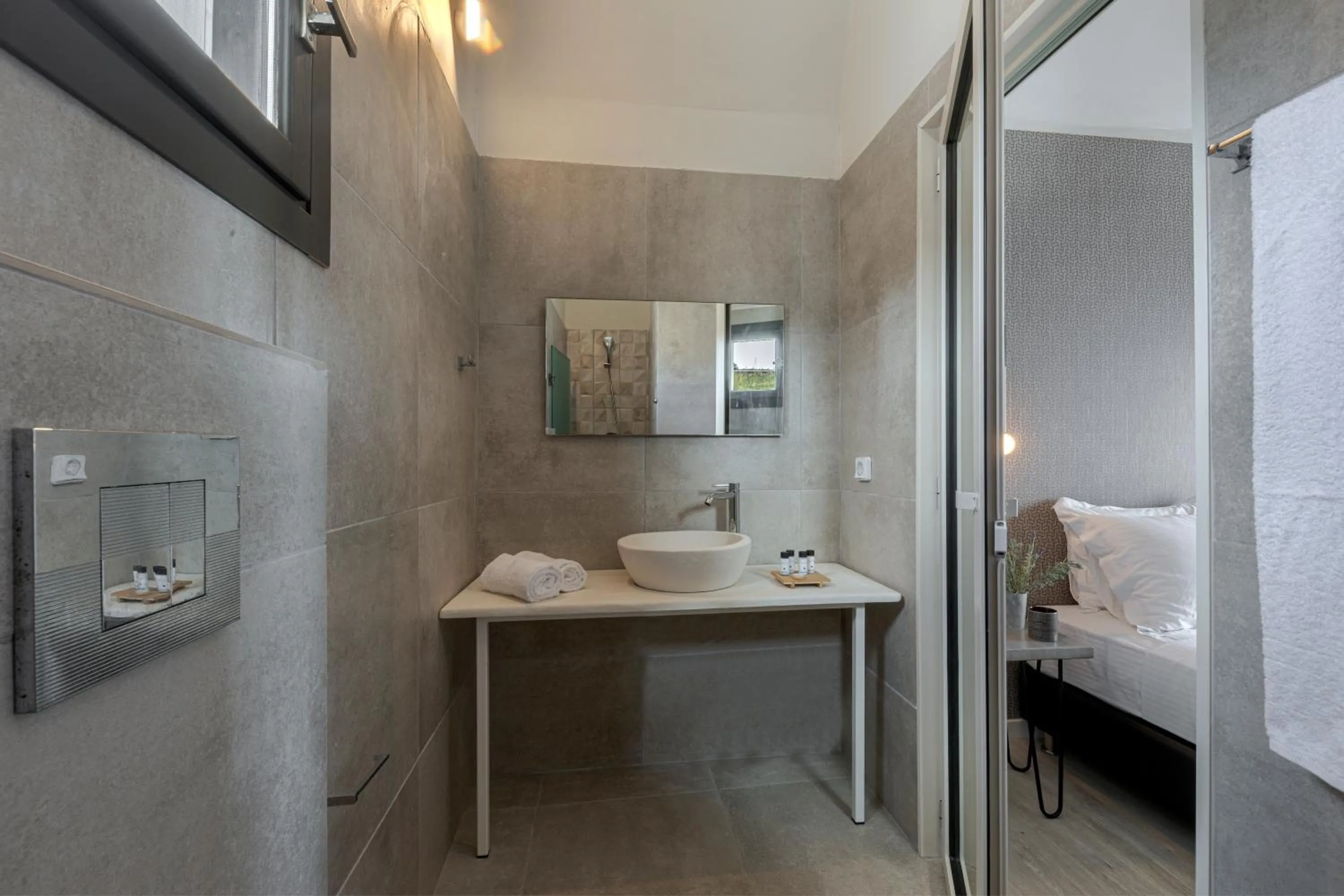 Bathroom in Pearl Inn Hotel by Pearl Hotel Collection