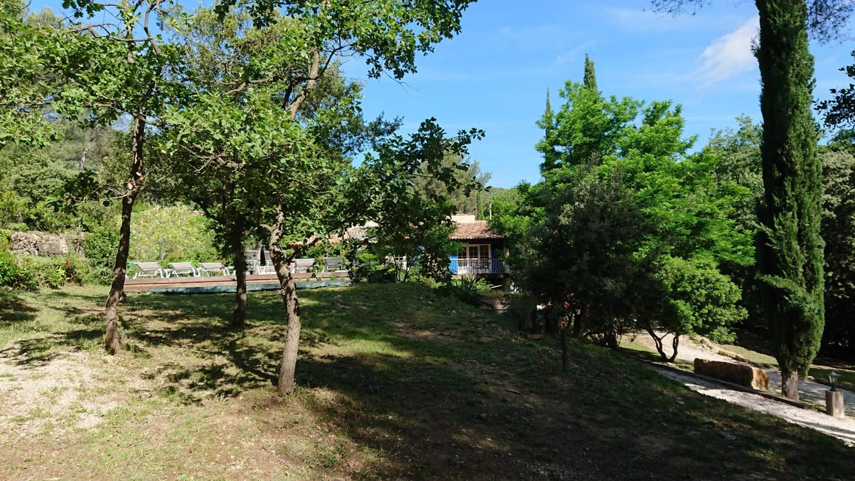 Property building in baraveou home in nature