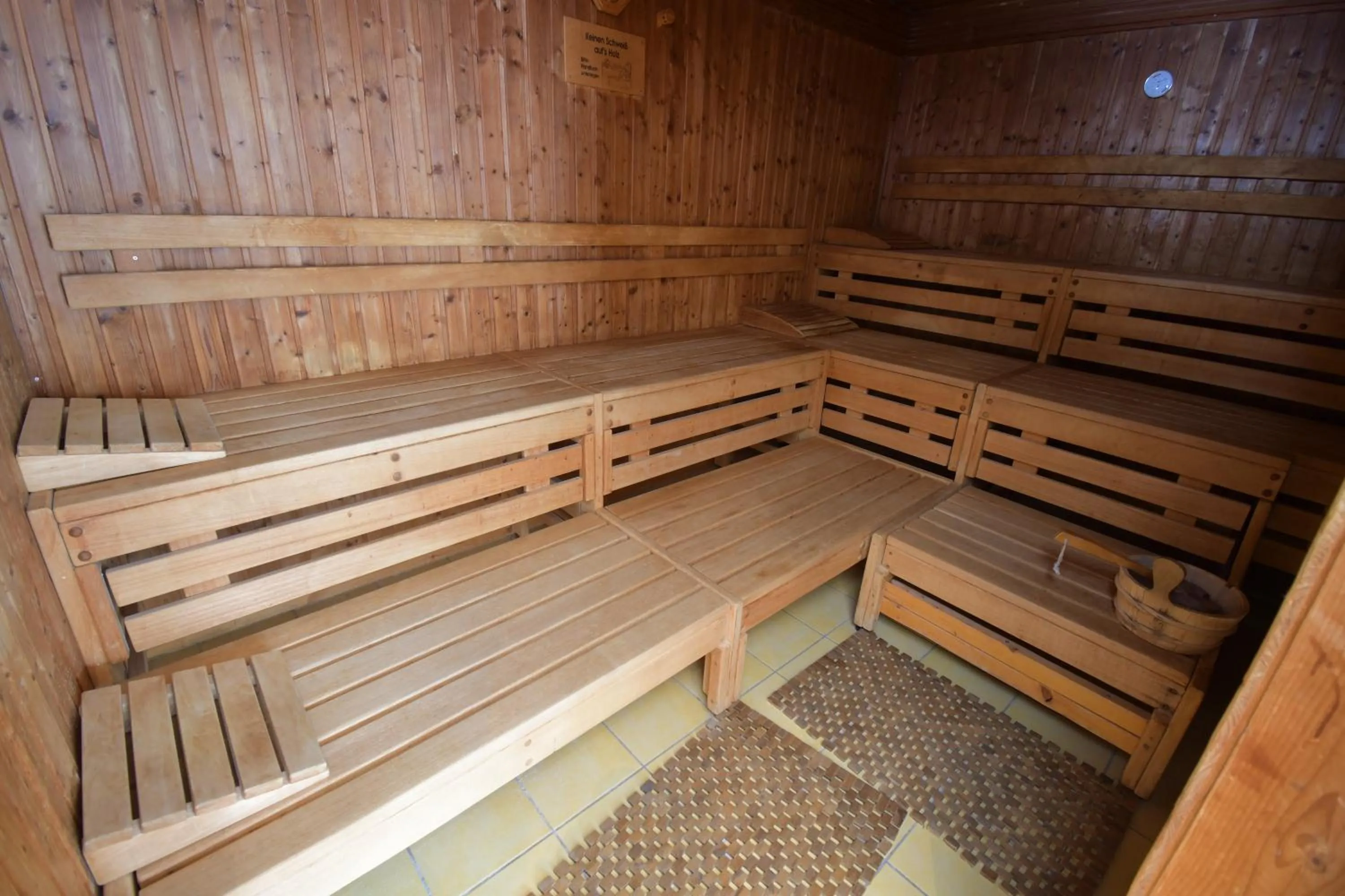 Spa and wellness centre/facilities in AKZENT Hotel Franziskaner