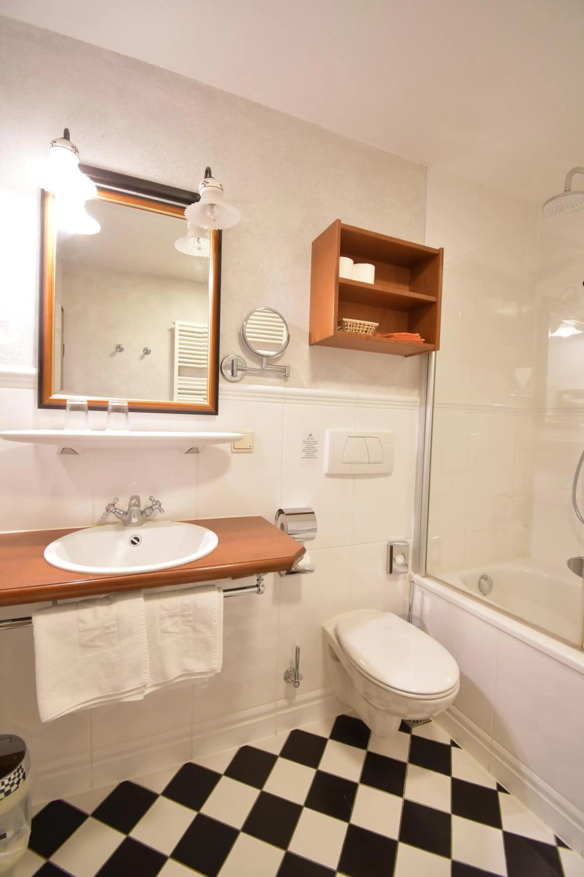 Bathroom in AKZENT Hotel Franziskaner