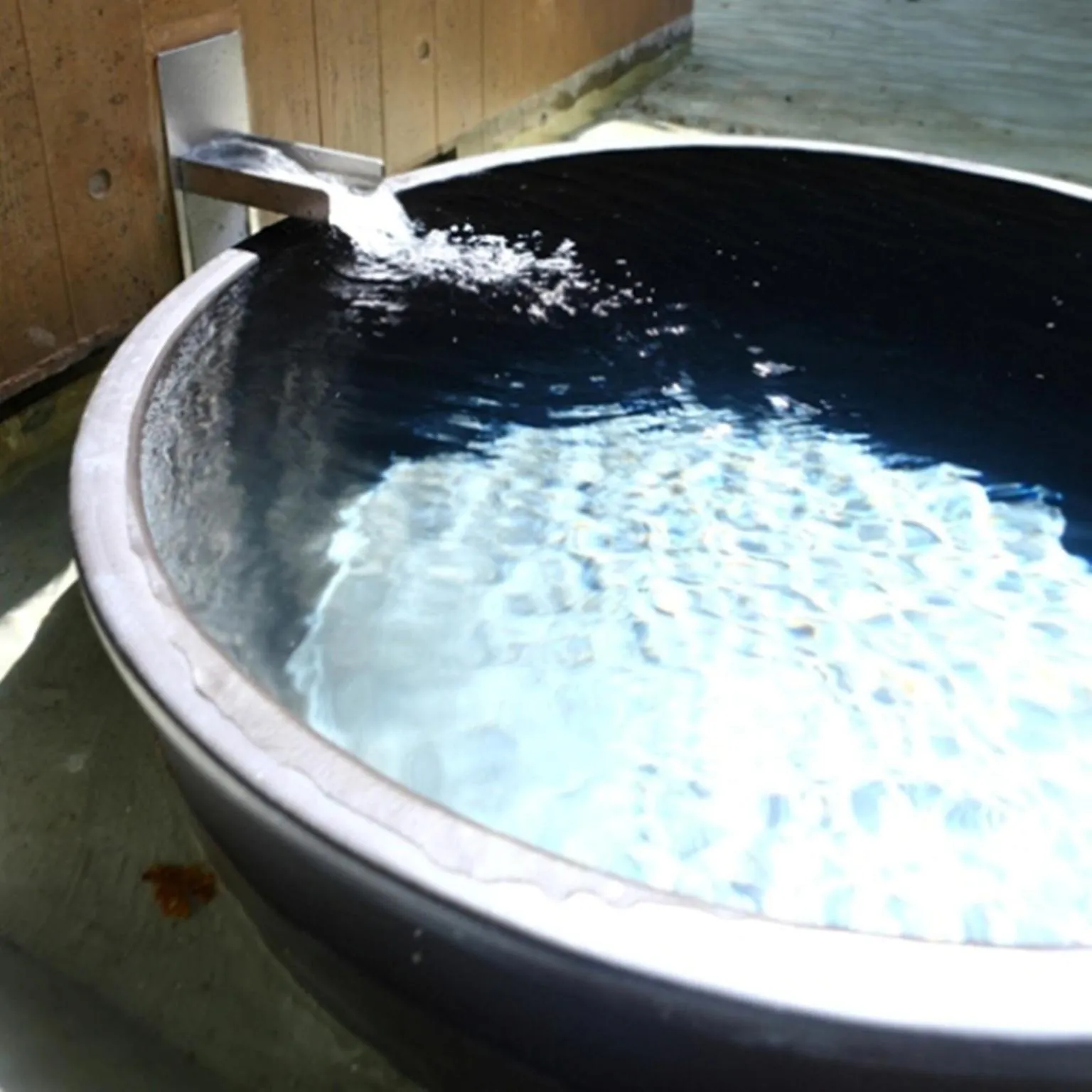 Hot Spring Bath in Four Seasons Yuzawa Quattro