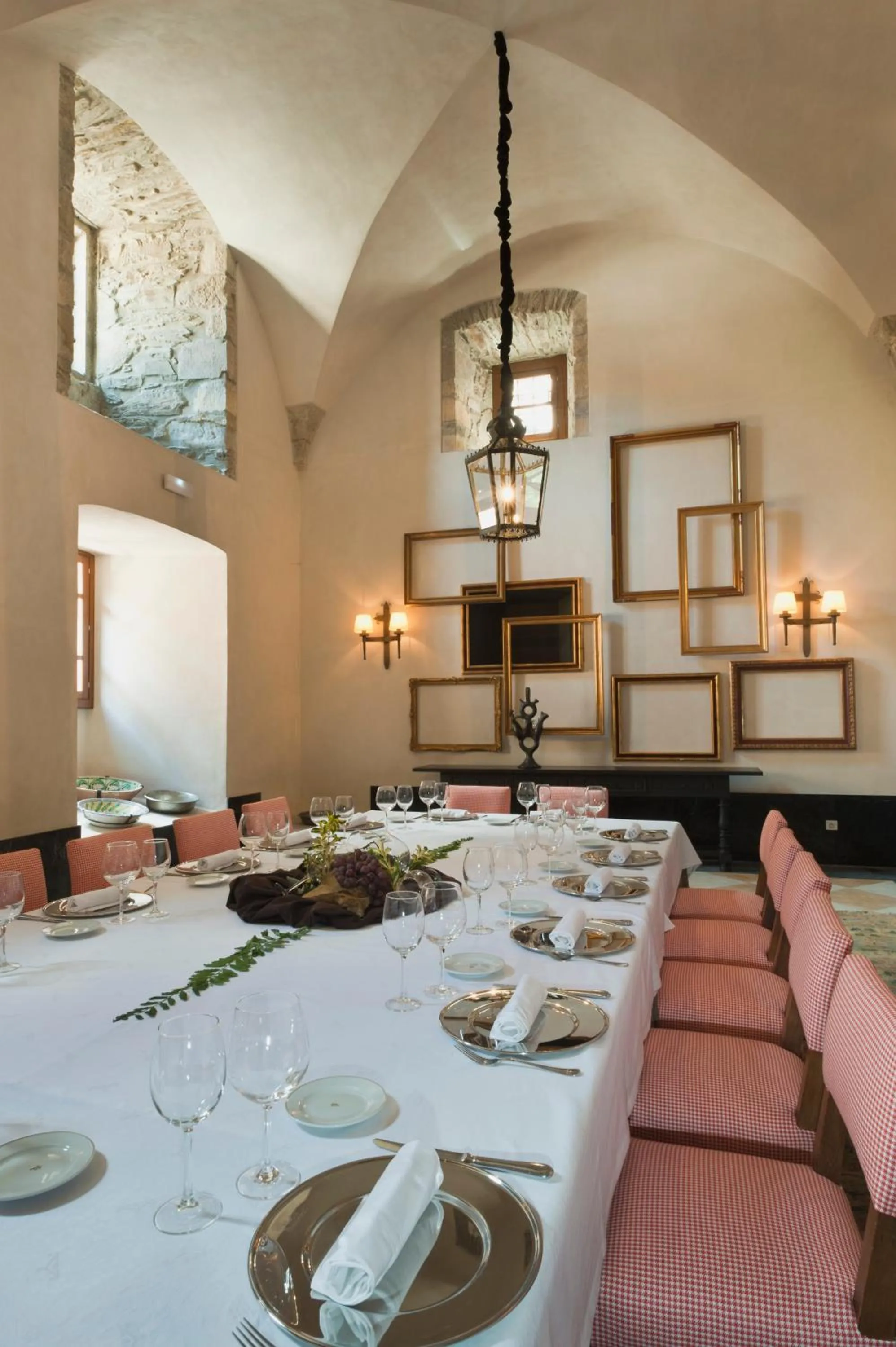 Business facilities in Parador de Corias