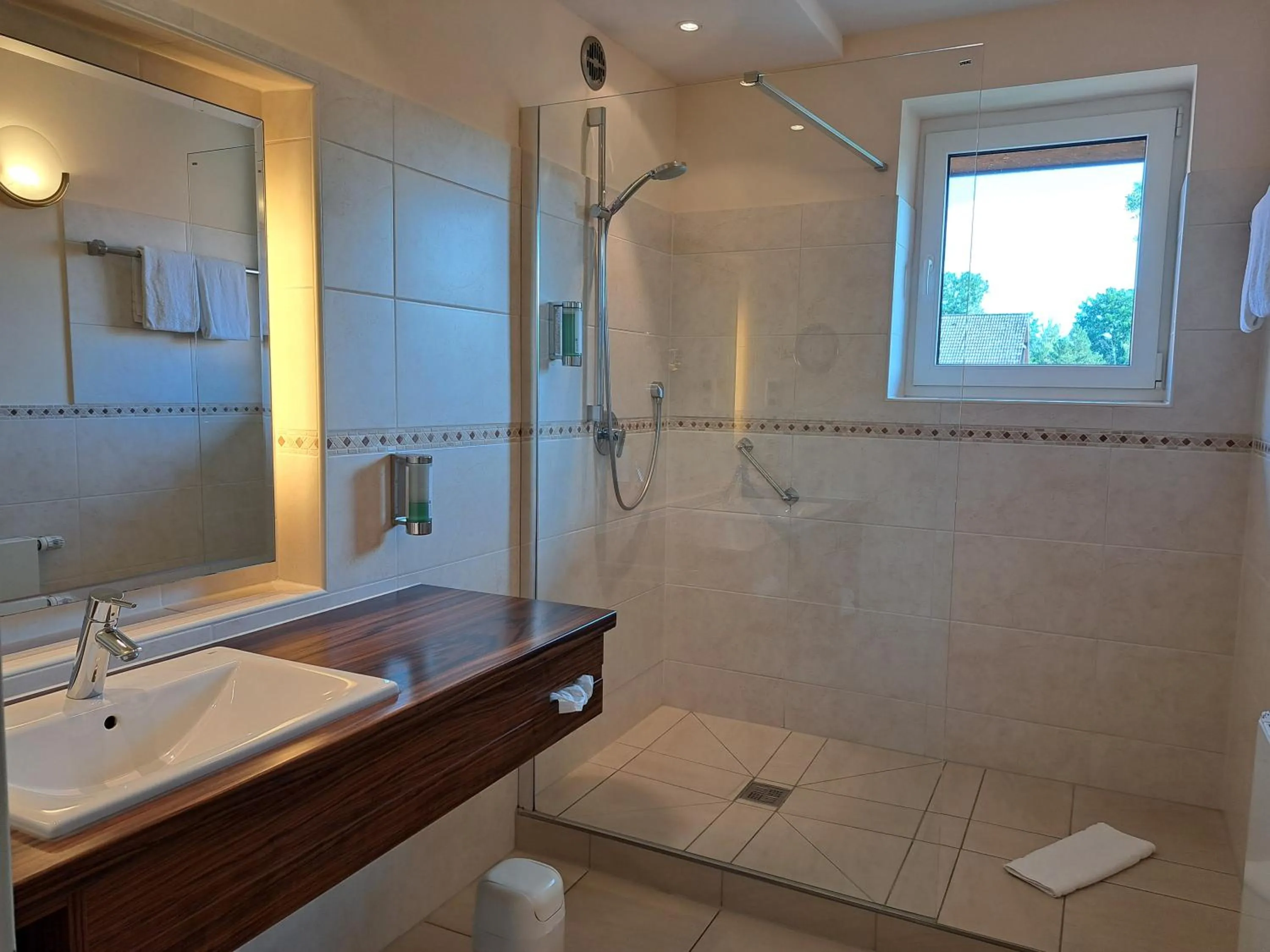 Bathroom in Hotel Heide Kröpke