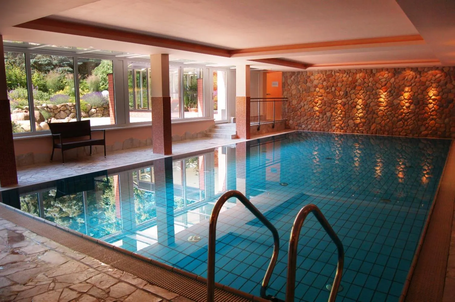 Swimming pool in Hotel Heide Kröpke