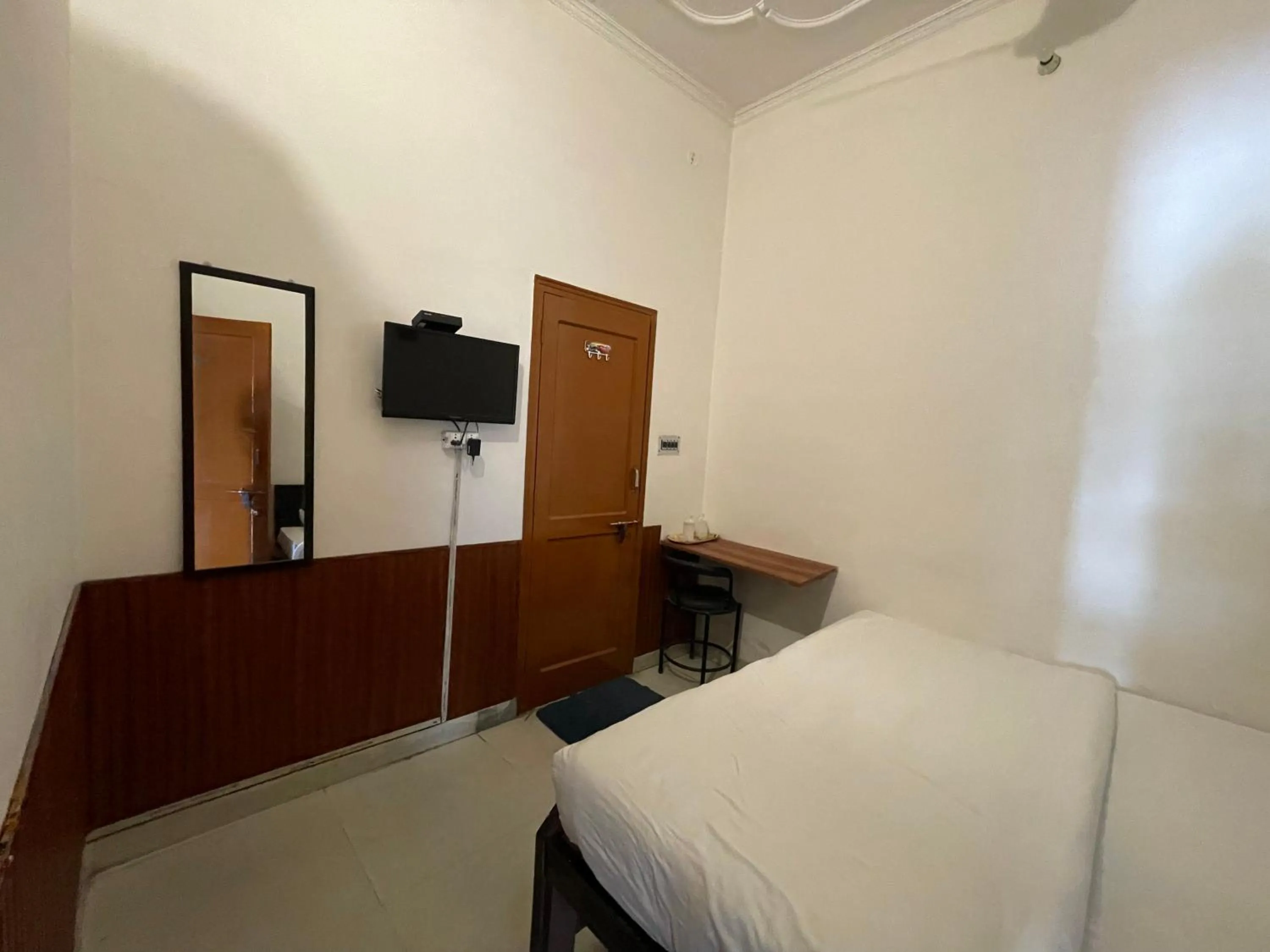 Bed in Hotel Arrow 19