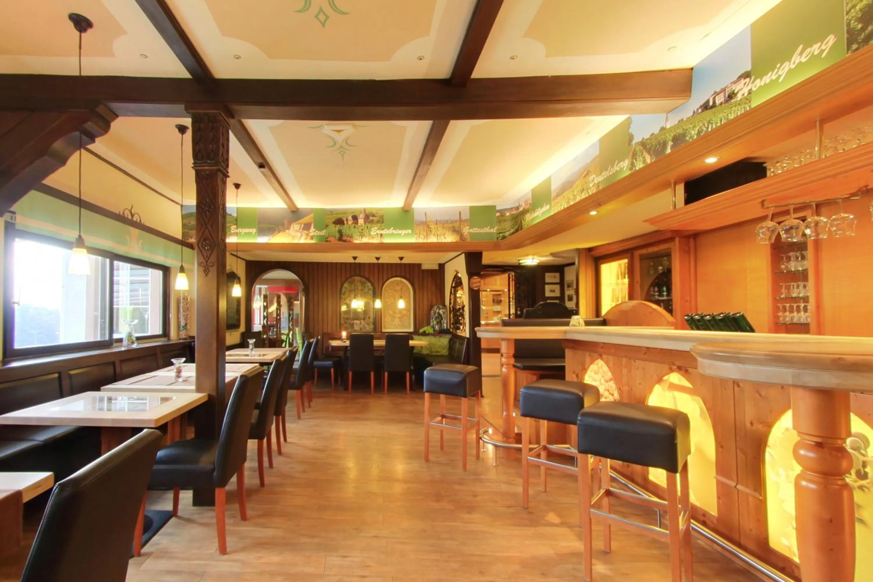 Lounge or bar in Akzent Waldhotel Rheingau